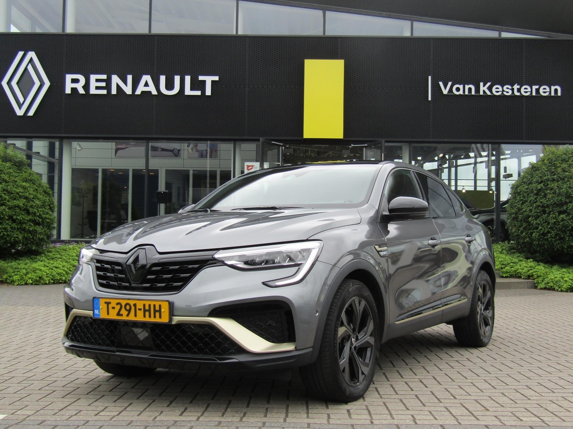 Renault Arkana 1.6 E-TECH Hybrid  E-Tech Engineered / Trekhaak / Bose / Navigatie 9,3 / Blindspot