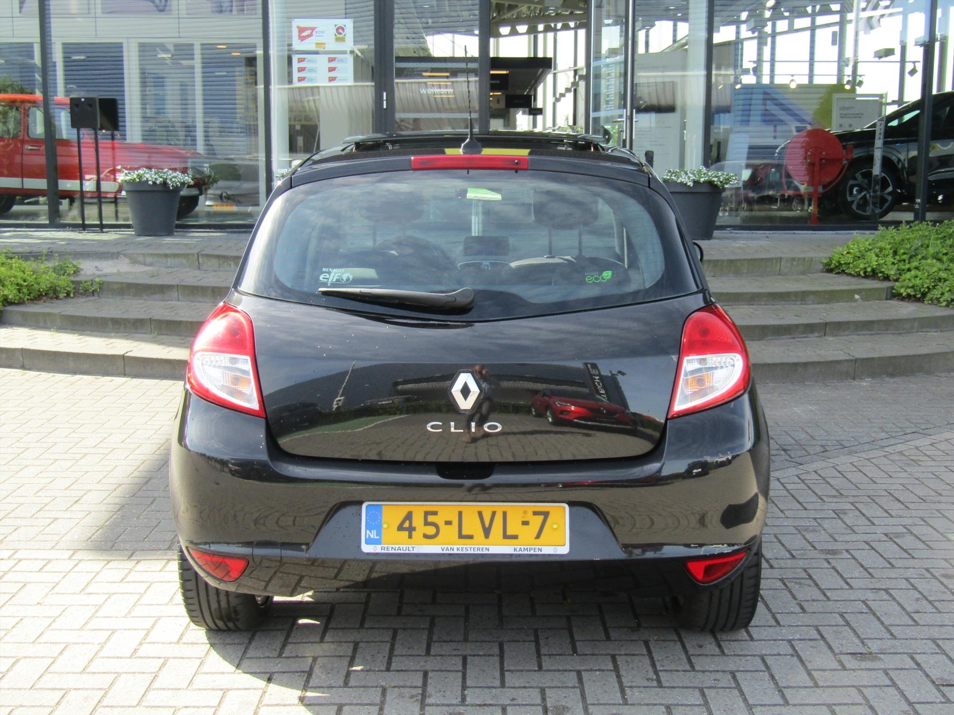 RENAULT Clio 1.2 TCE 100pk 20th''Anniversary'' Schuif-Kanteldak / Navigatie / Cruise-Control / 16'' Lmv