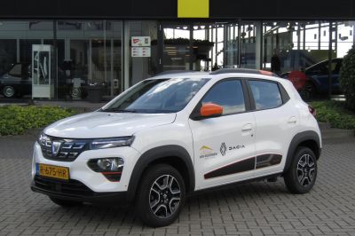 Dacia Spring Electric Comfort Plus Orange Pack / Navigatie / Camera / Leder / DC Lader
