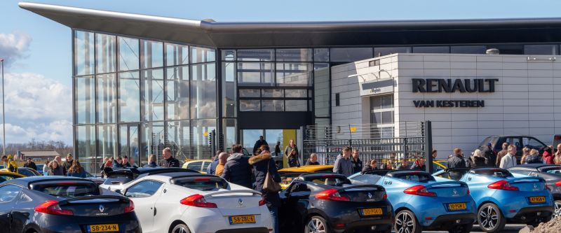 Geslaagde en drukbezochte Openingsmeeting bij Renault Van Kesteren