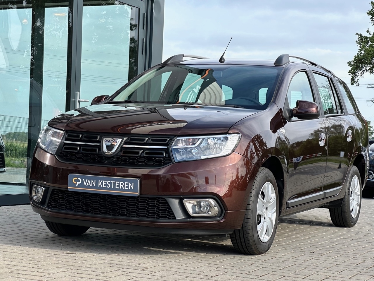DACIA Logan Mcv 0.9 Bi-Fuel Lauréate | NAV | C.C. | Compleet dealer O.H. | NL Auto |