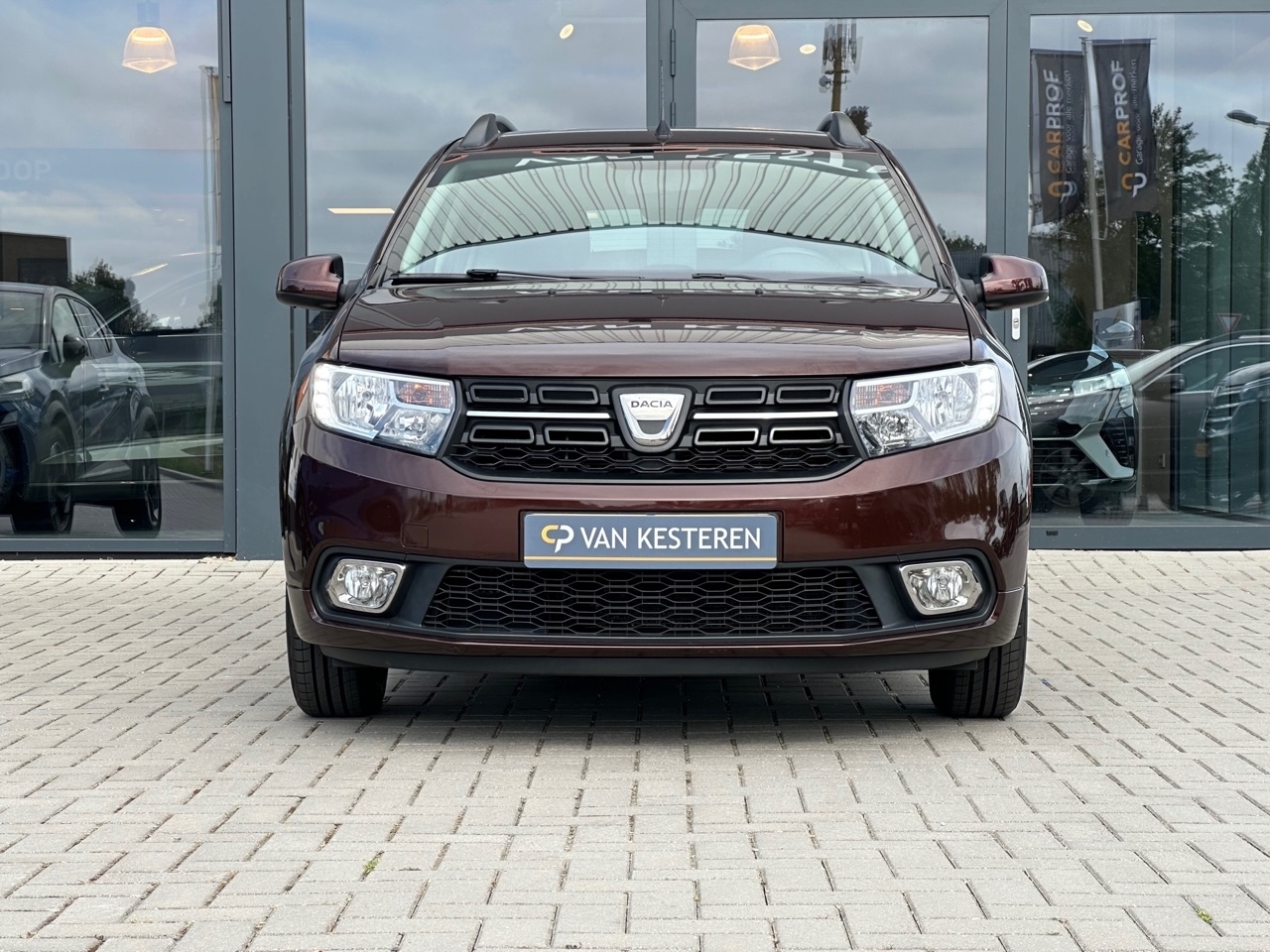 DACIA Logan Mcv 0.9 Bi-Fuel Lauréate | NAV | C.C. | Compleet dealer O.H. | NL Auto |