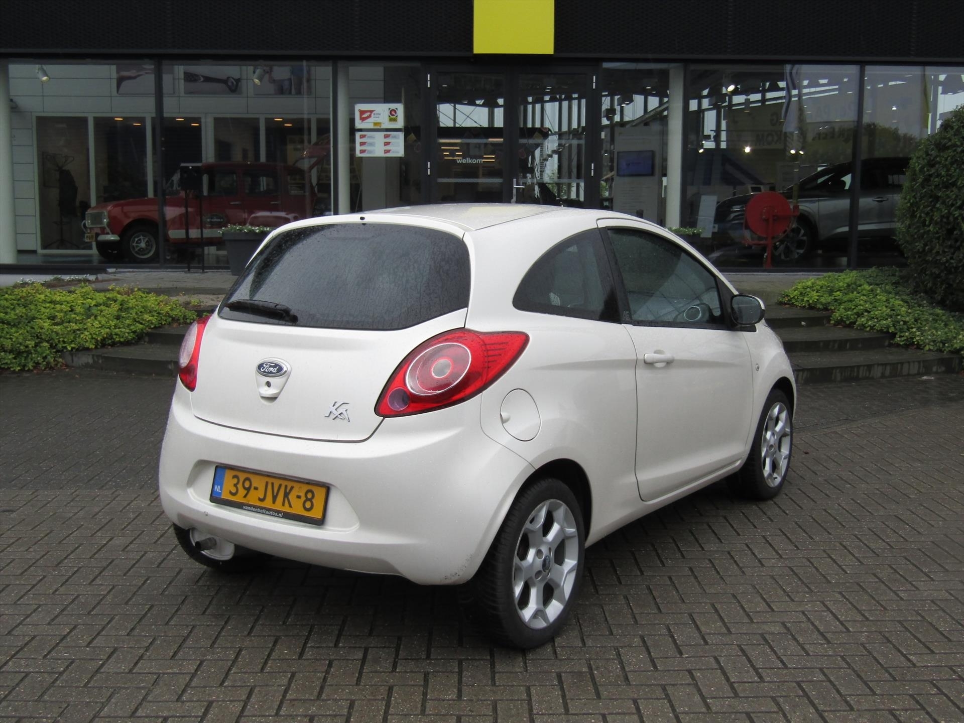 FORD Ka 1.2 Titanium / Climate Control / Lmv