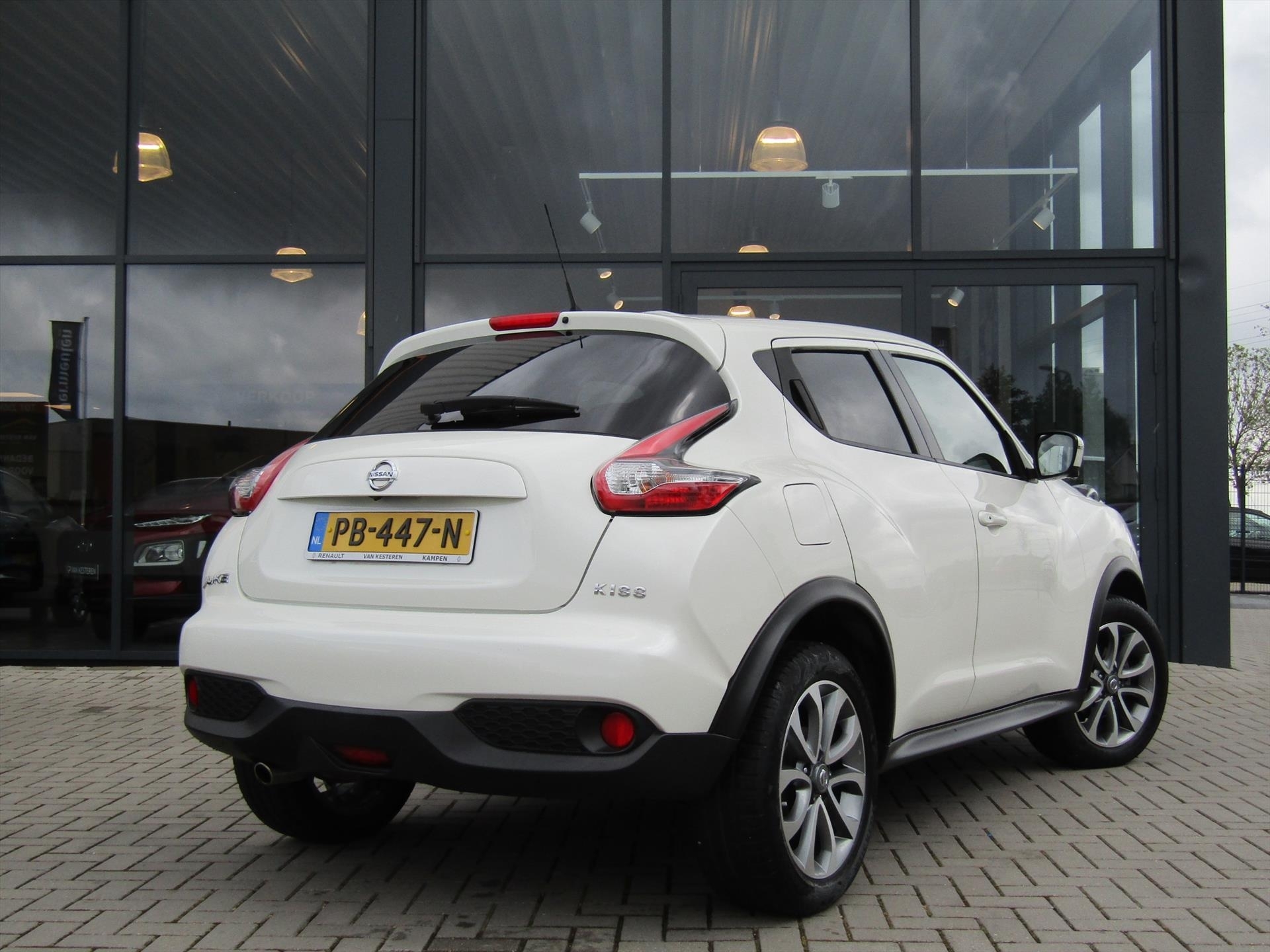 NISSAN Juke 1.6 CVT 2WD Tekna / Navigatie / 360 Camera / Schuif-Kanteldak / Leder / Stoelverwarming