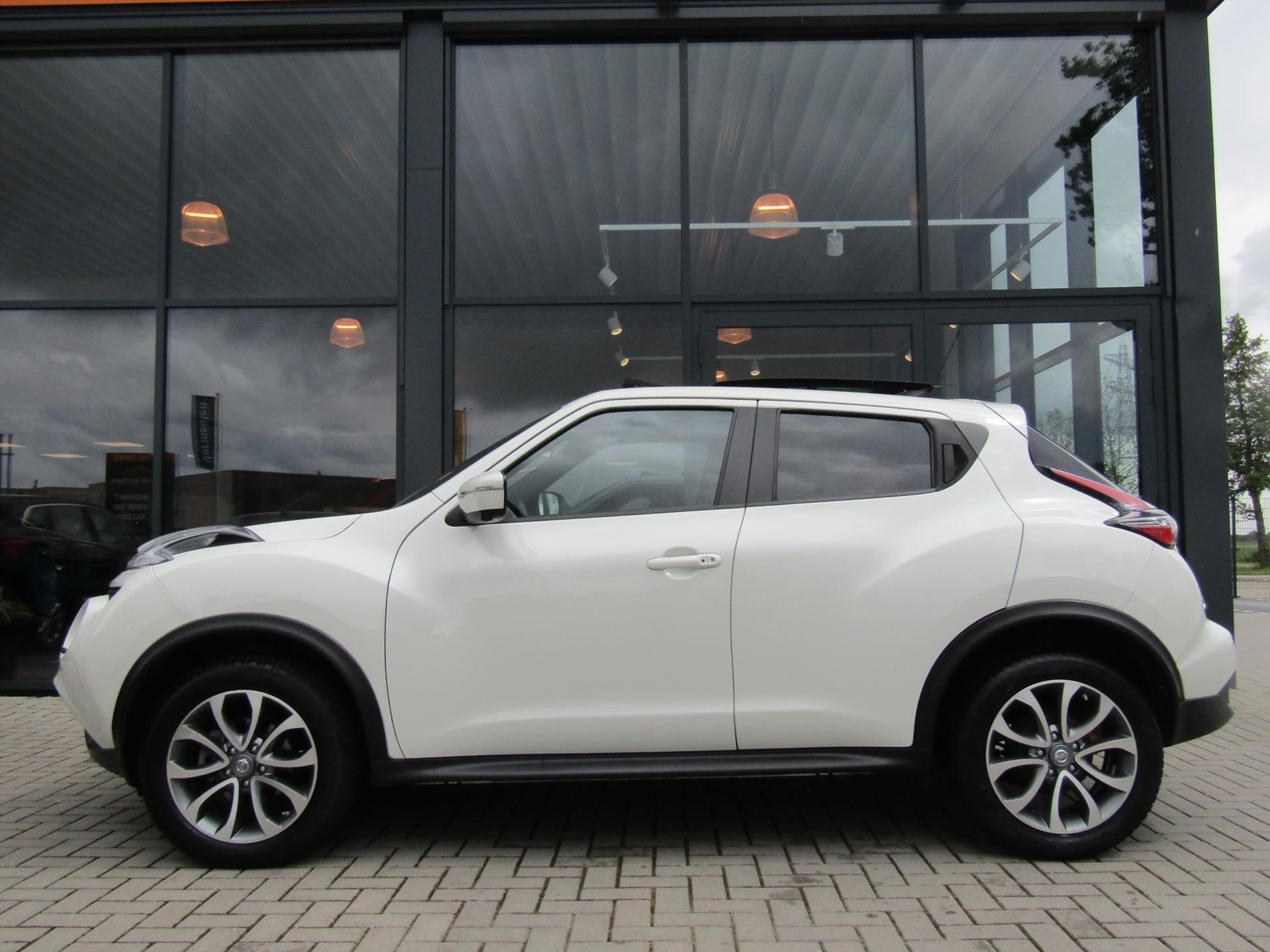NISSAN Juke 1.6 CVT 2WD Tekna / Navigatie / 360 Camera / Schuif-Kanteldak / Leder / Stoelverwarming