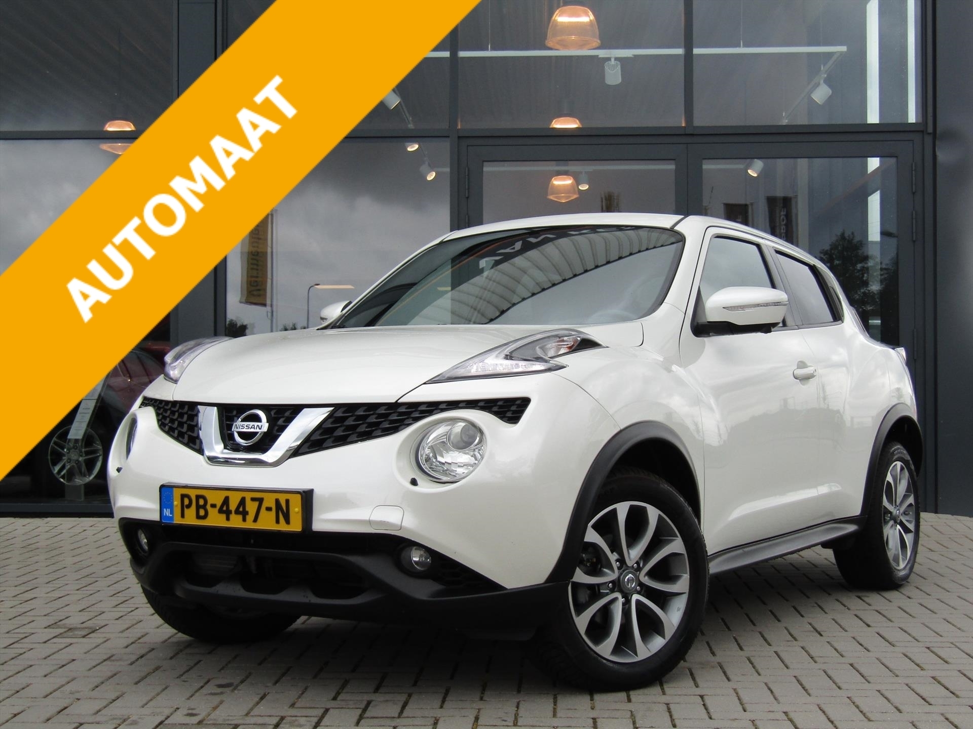 NISSAN Juke 1.6 CVT 2WD Tekna / Navigatie / 360 Camera / Schuif-Kanteldak / Leder / Stoelverwarming