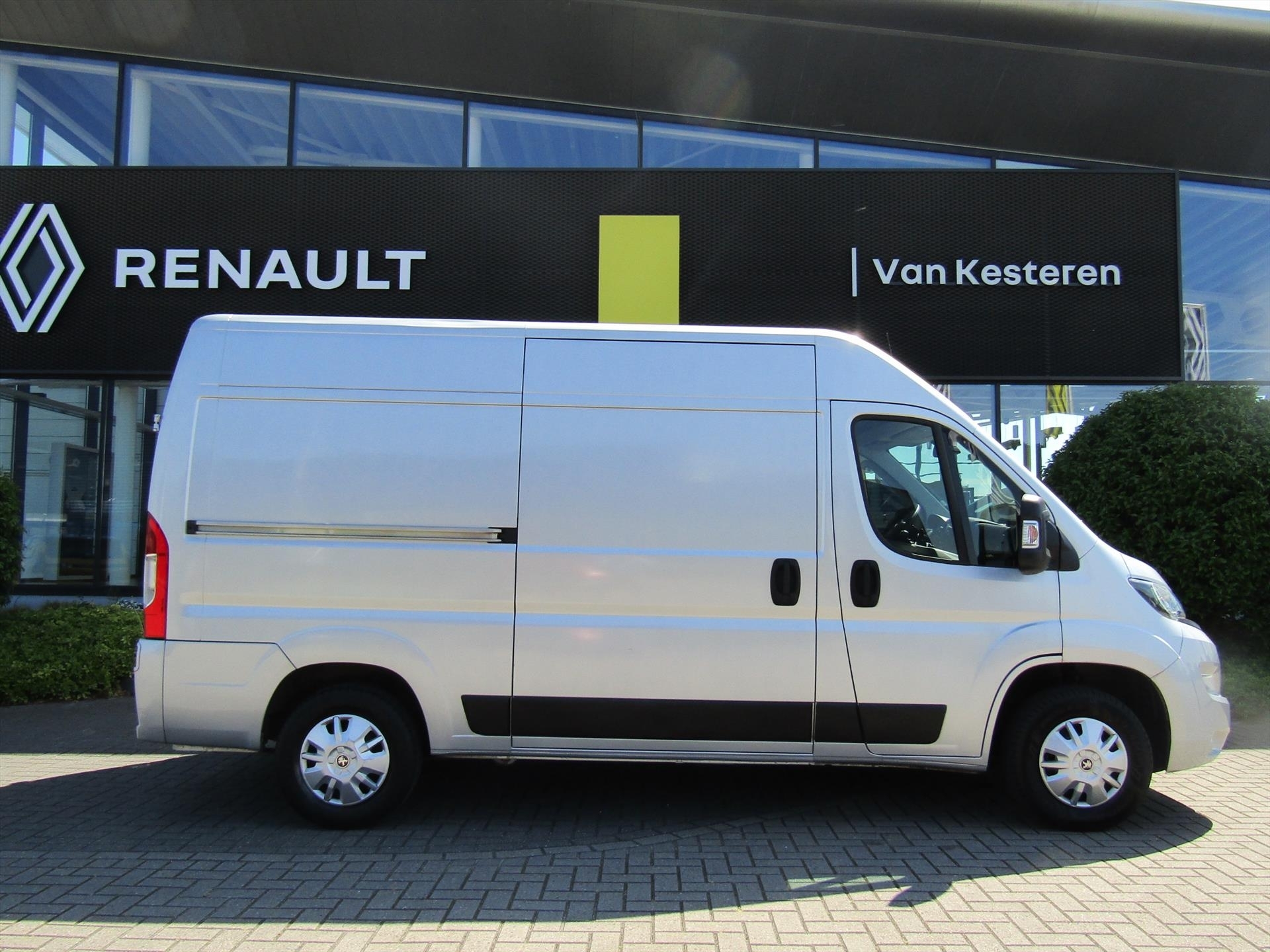 Peugeot Boxer L2H2 GB330 130pk ZO-MEE-NEEM-PRIJS APK tot 04-2026 / nieuwe banden en accu