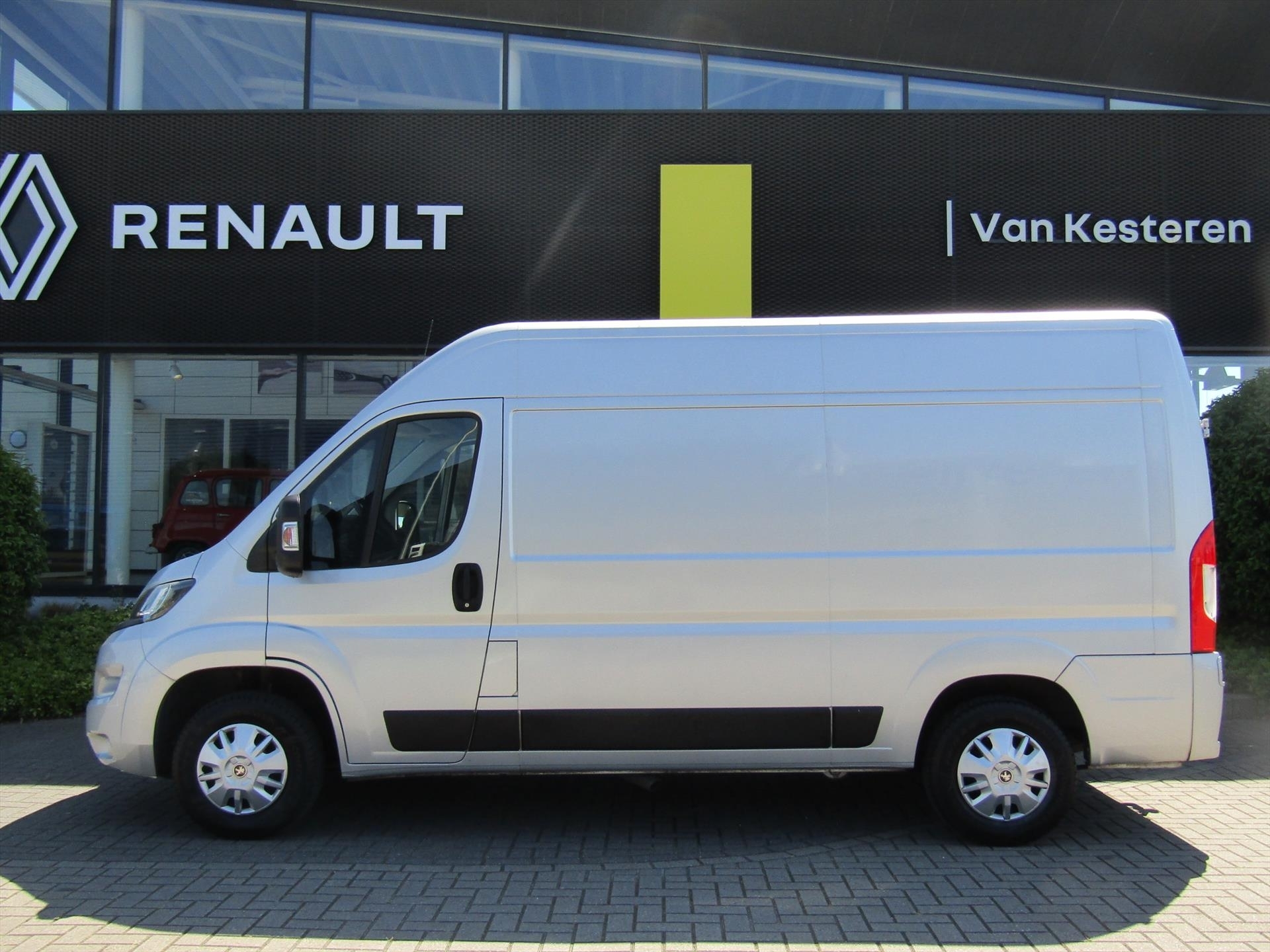 Peugeot Boxer L2H2 GB330 130pk ZO-MEE-NEEM-PRIJS APK tot 04-2026 / nieuwe banden en accu