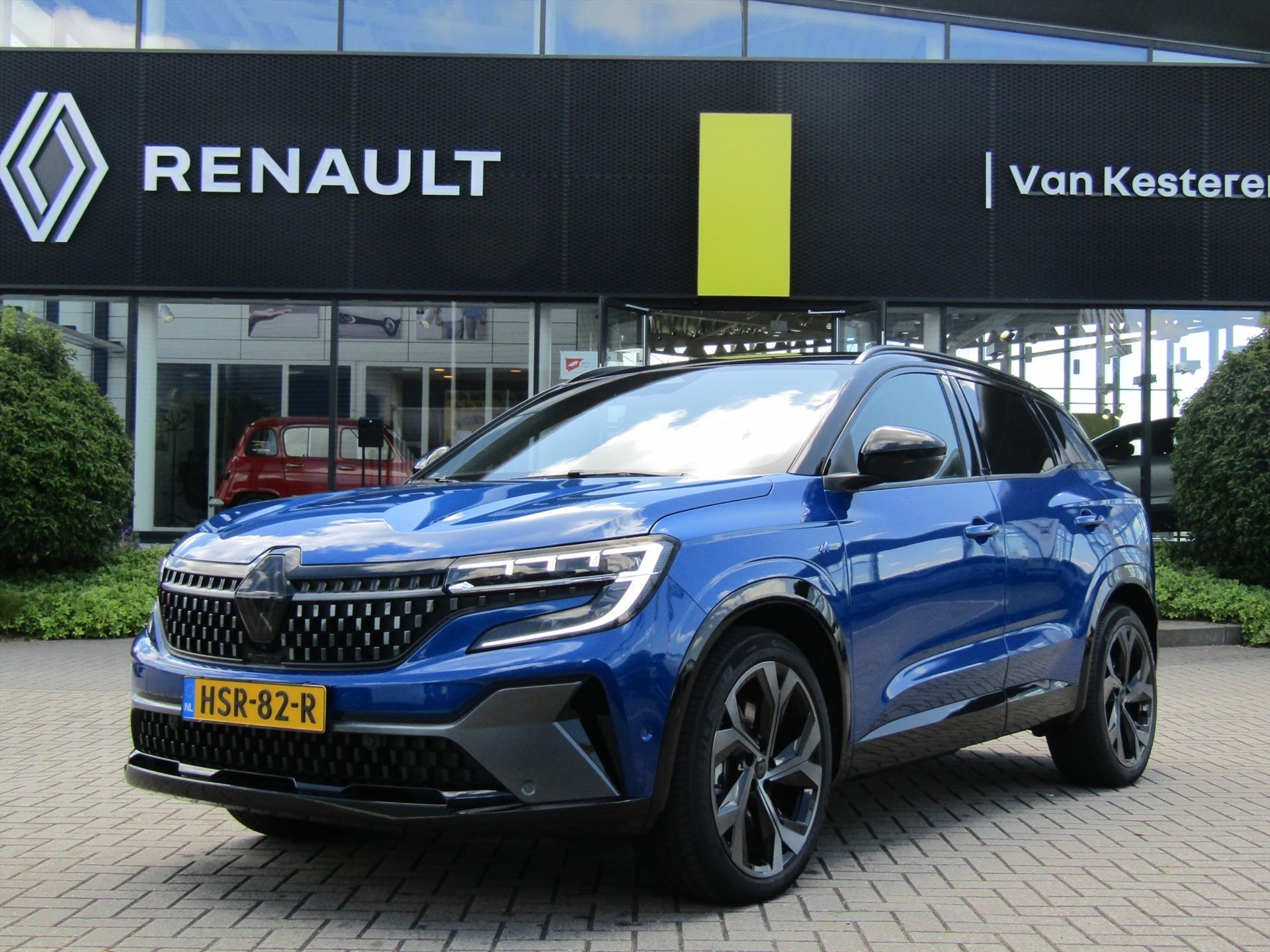 RENAULT Austral 1.2 E-Tech Full Hybrid 200pk Iconic esprit Alpine / 4 Control / Pack Winter / Elektrische Achterklep