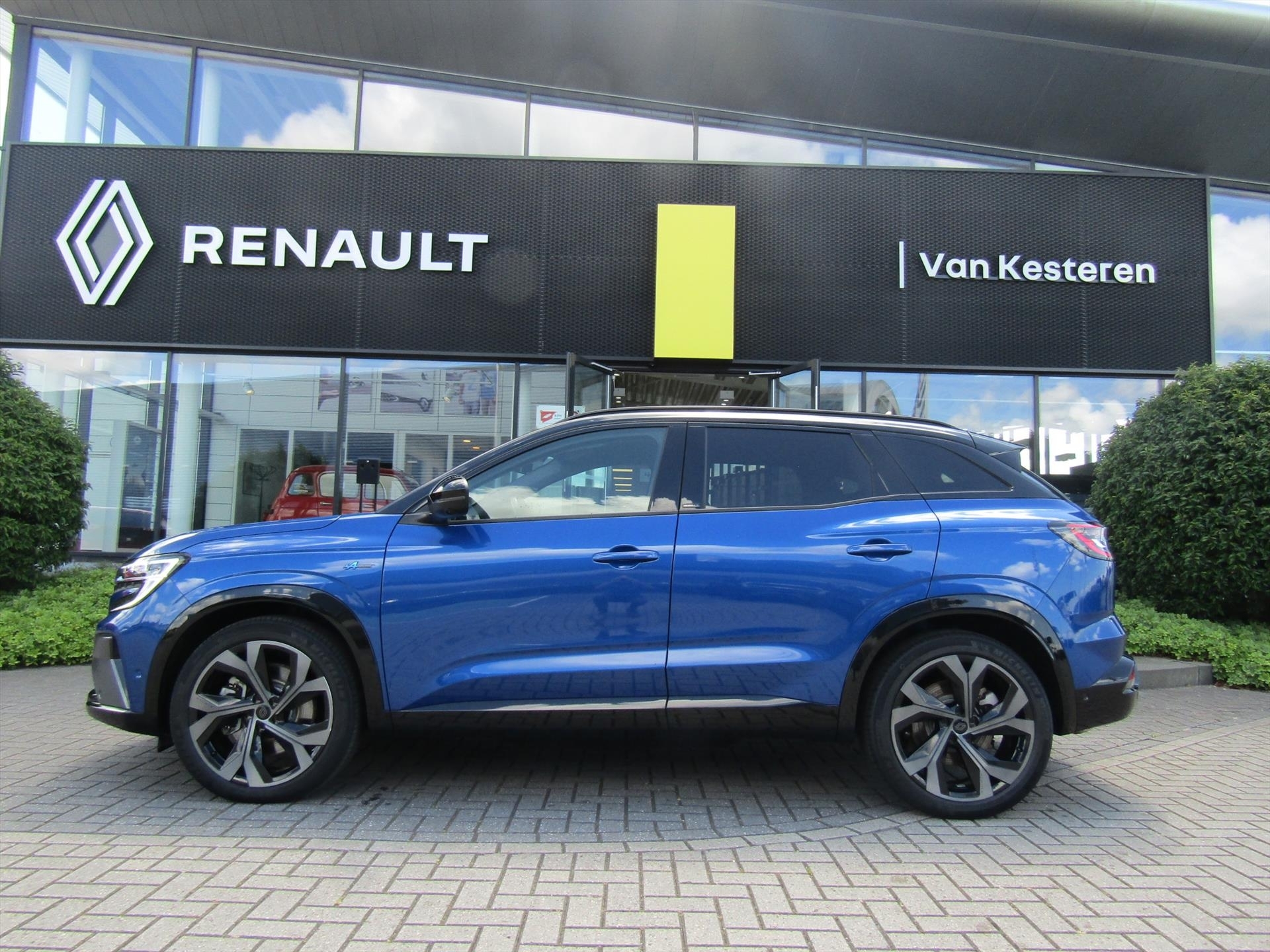 RENAULT Austral 1.2 E-Tech Full Hybrid 200pk Iconic esprit Alpine / 4 Control / Pack Winter / Elektrische Achterklep