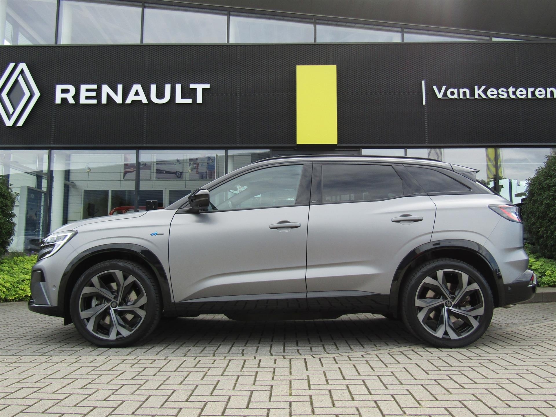 RENAULT Austral 1.2 E-Tech Full Hybrid 200pk Iconic esprit Alpine / Trekhaak(afneembaar)360g Camera / Harman Kardon / 4-Control