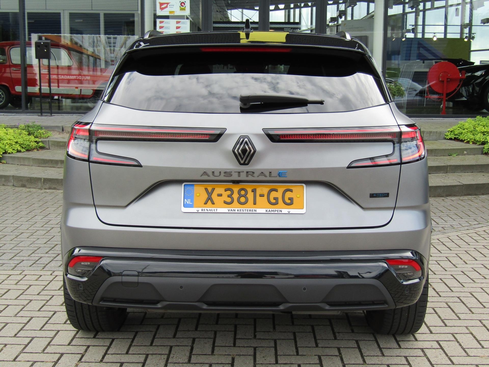 RENAULT Austral 1.2 E-Tech Full Hybrid 200pk Iconic esprit Alpine / Trekhaak(afneembaar)360g Camera / Harman Kardon / 4-Control