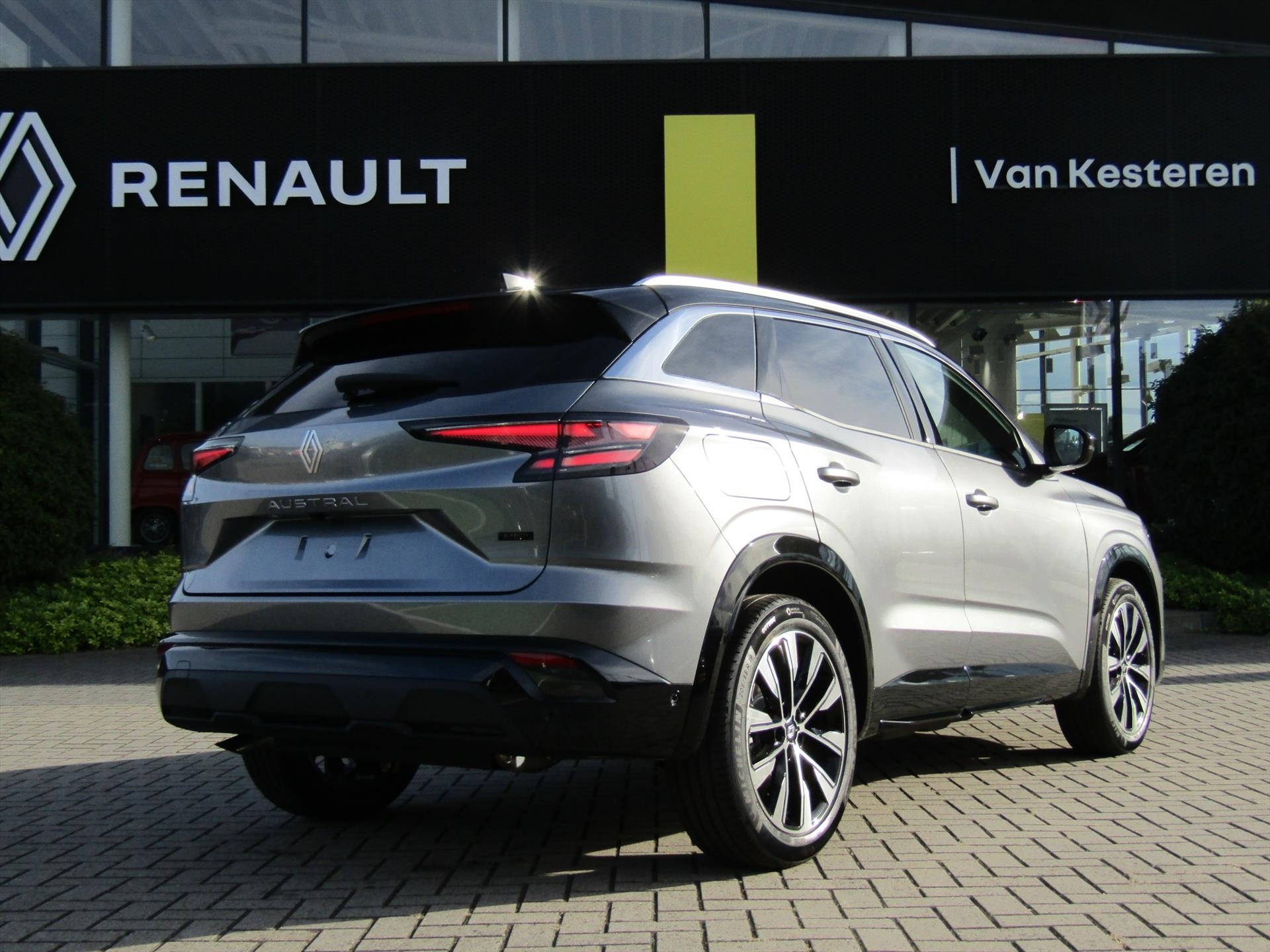 Renault Austral 1.2 E-Tech Full Hybrid 200pk Techno / Pack Comfort / Two Tone Uit Voorraad Leverbaar