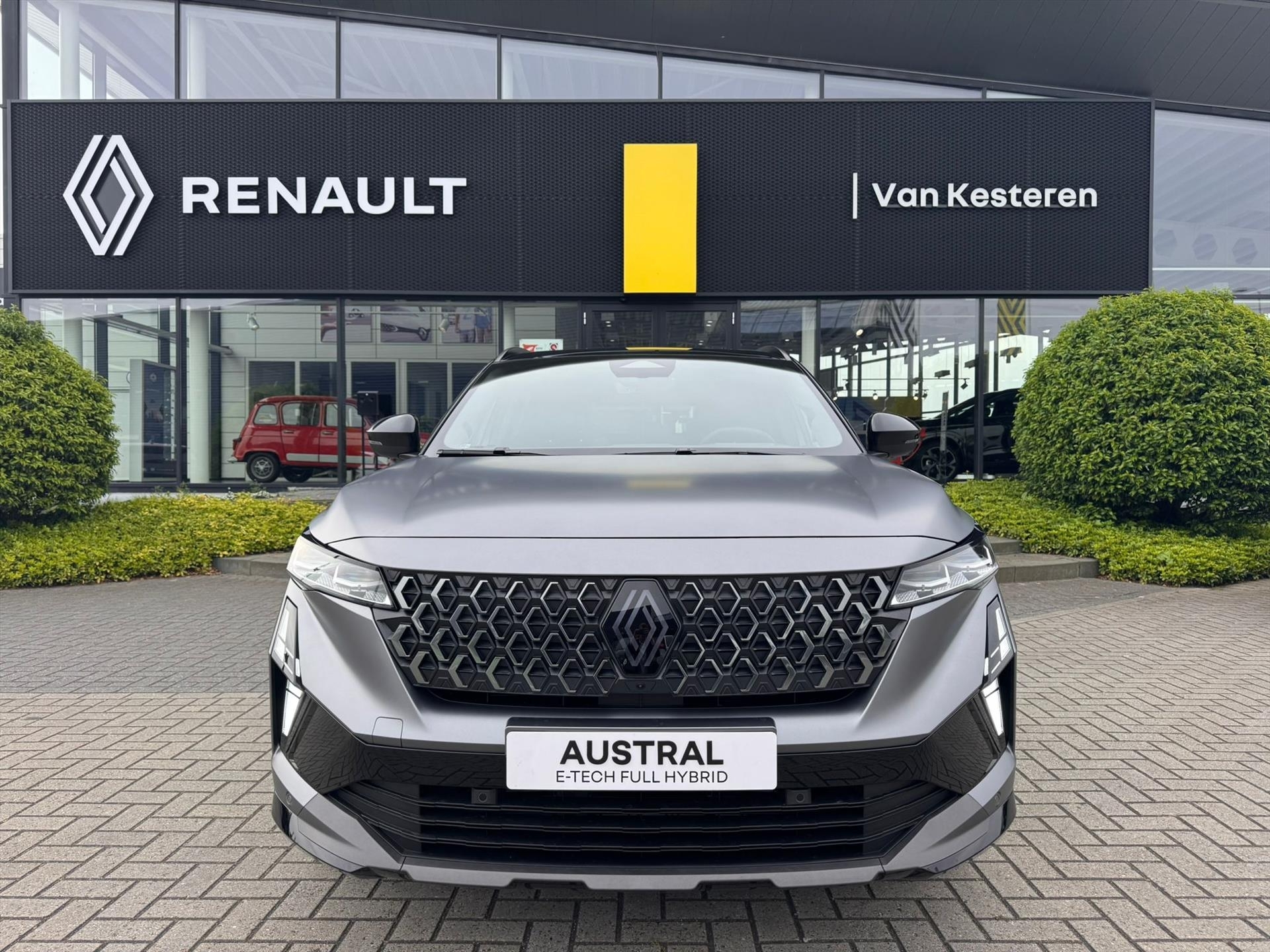 RENAULT Austral 1.2 Full Hybrid E-Tech 200pk Iconic esprit Alpine / Panoramadak / 4Control*Uit voorraad Leverbaar*