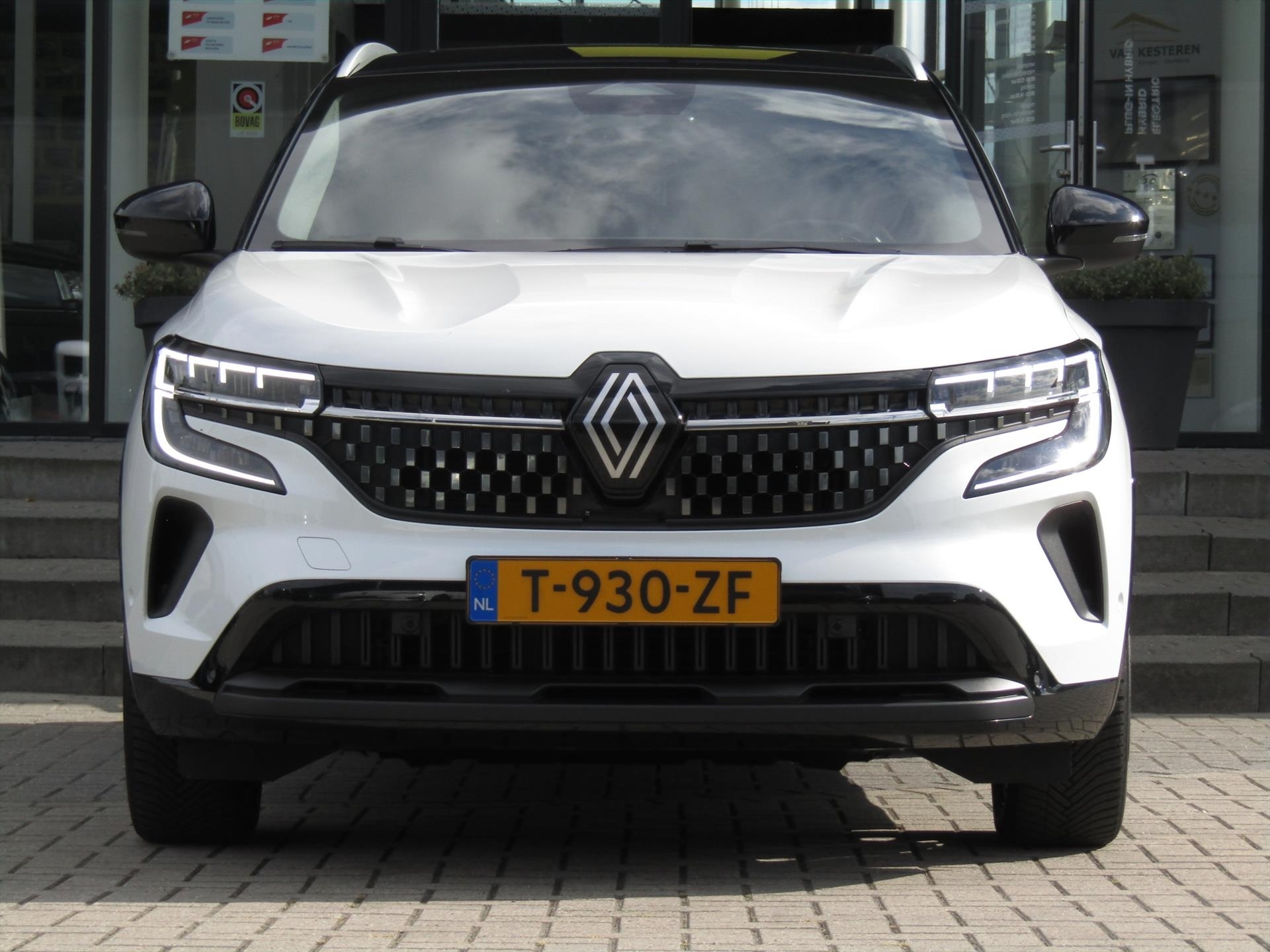 Renault Austral 130pk Mild hybrid Techno / Trekhaak / Navigatie / Camera / Pack Winter / 4-S Banden / 1.500kg trekgew. 