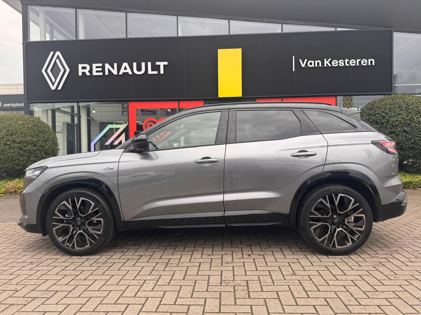 RENAULT Austral  Full Hybrid E-Tech 200pk esprit Alpine / Voorruitverwarming / Elektrisch verstelbare voorstoelen /  Fabrieksgarantie 