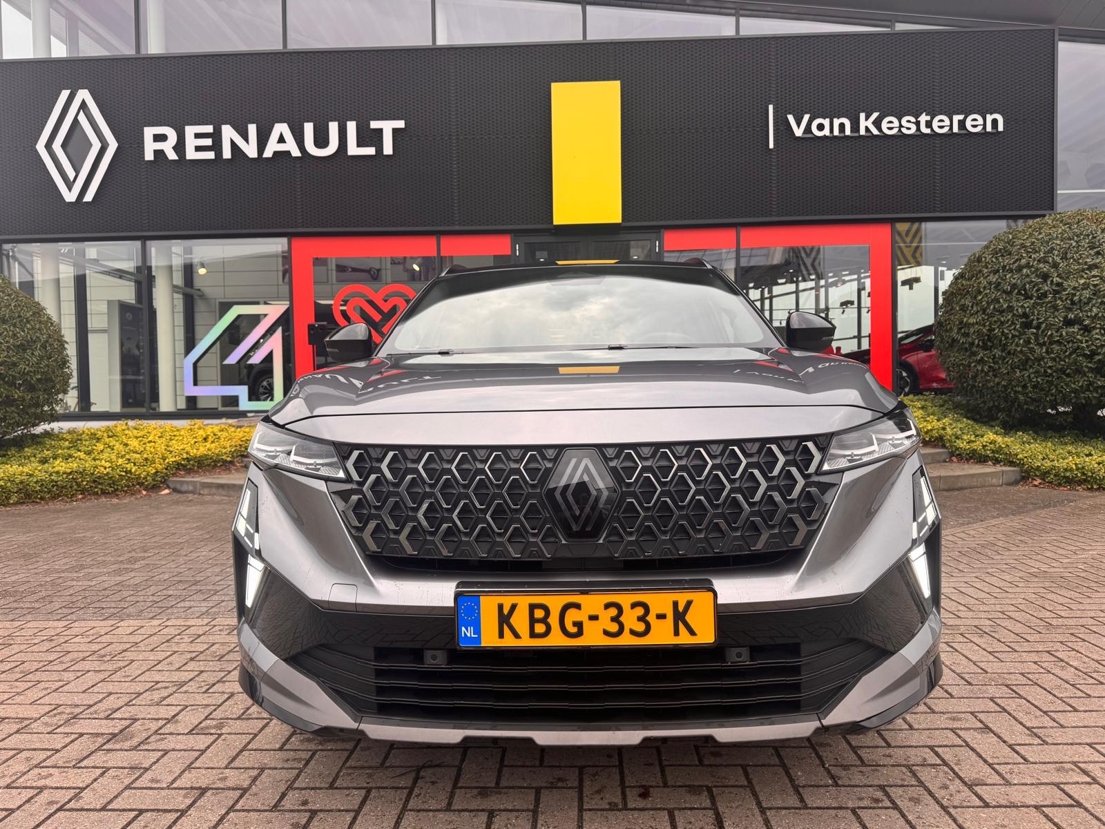 RENAULT Austral  Full Hybrid E-Tech 200pk esprit Alpine / Voorruitverwarming / Elektrisch verstelbare voorstoelen /  Fabrieksgarantie 