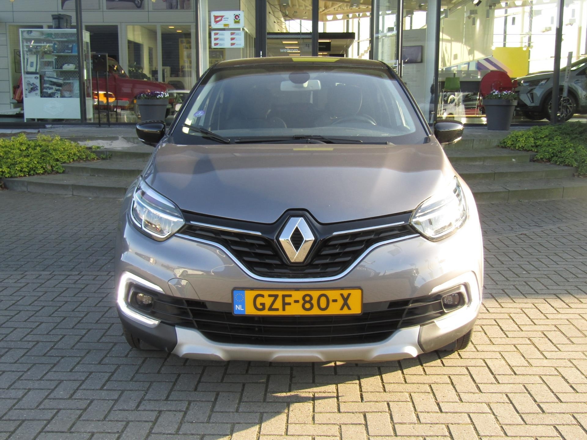 Renault Captur 1.3 TCe 150pk EDC Intens / Navigatie / All season banden / Zeer Compleet