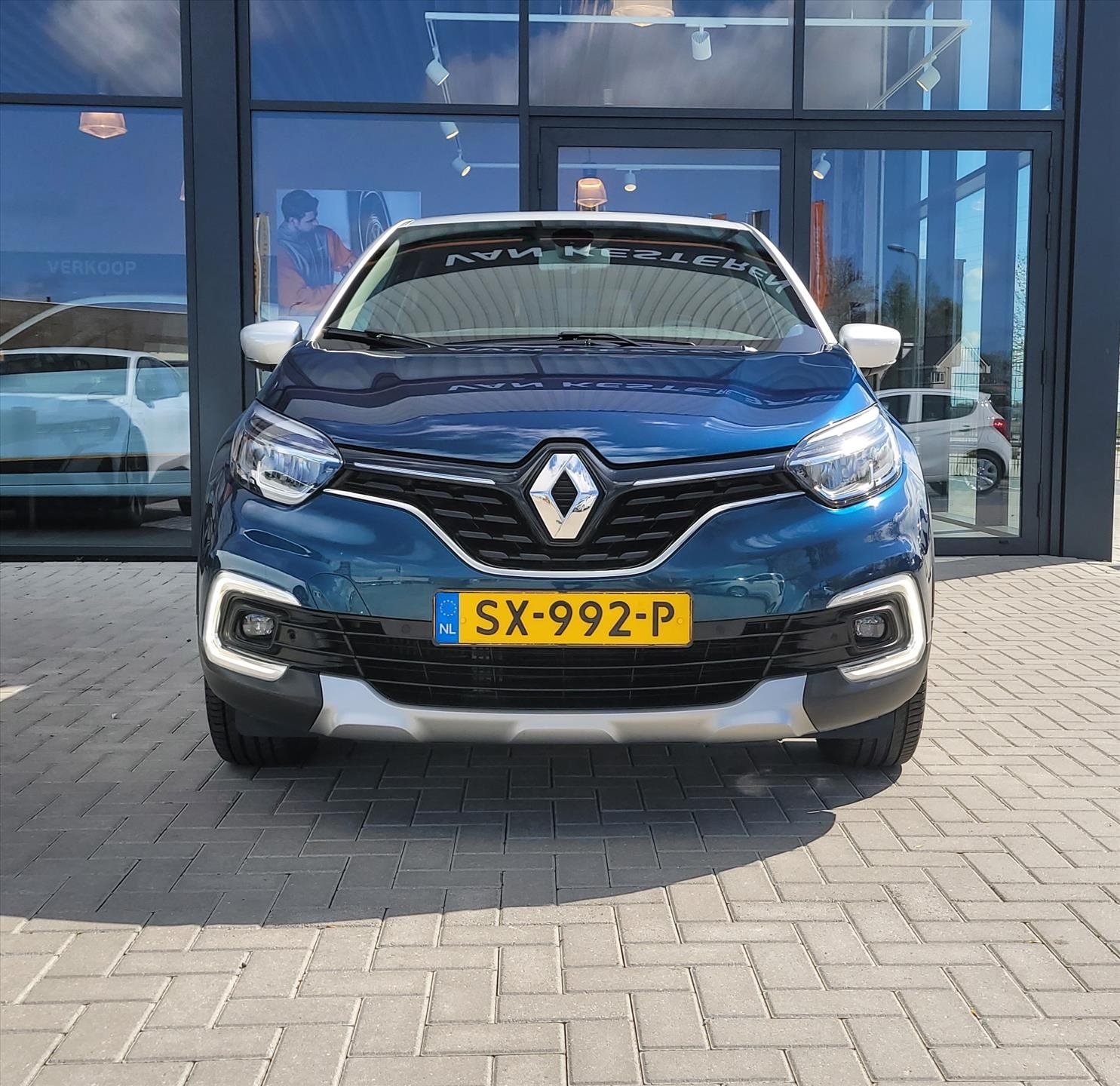 RENAULT Captur dCi 90pk Intens / Trekhaak / Navigatie / Camera / Compleet dealer O.H.
