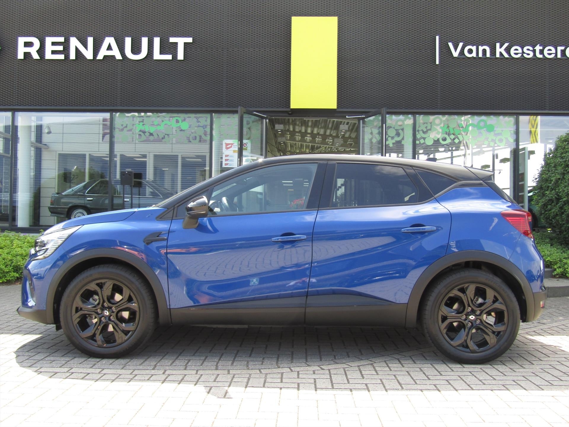 RENAULT Captur E-Tech Hybrid 145pk Aut Rive Gauche / Bose / Trekhaak / Pack Winter / 9,3 Navigatie / Zeer Compleet