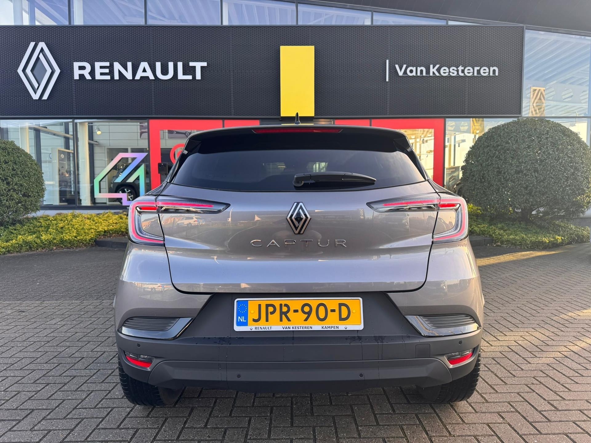 RENAULT Captur Mild Hybrid 160pk EDC Techno / Camera / Pack Winter / Adaptive Cruise - Control