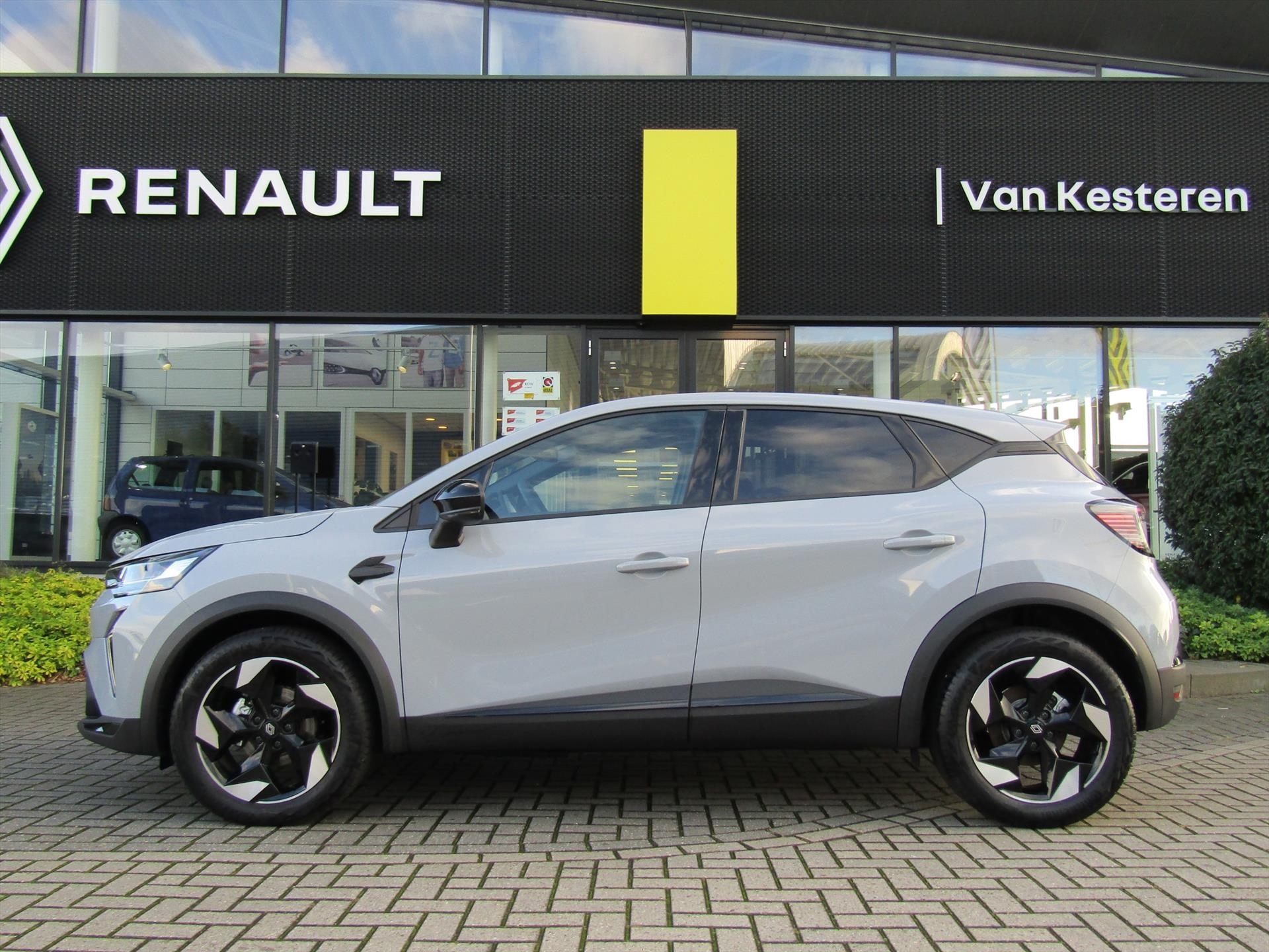 Renault Captur mild hybrid 160pk EDC Techno / Camera / Pack Winter  / Adaptive Cruise-Control