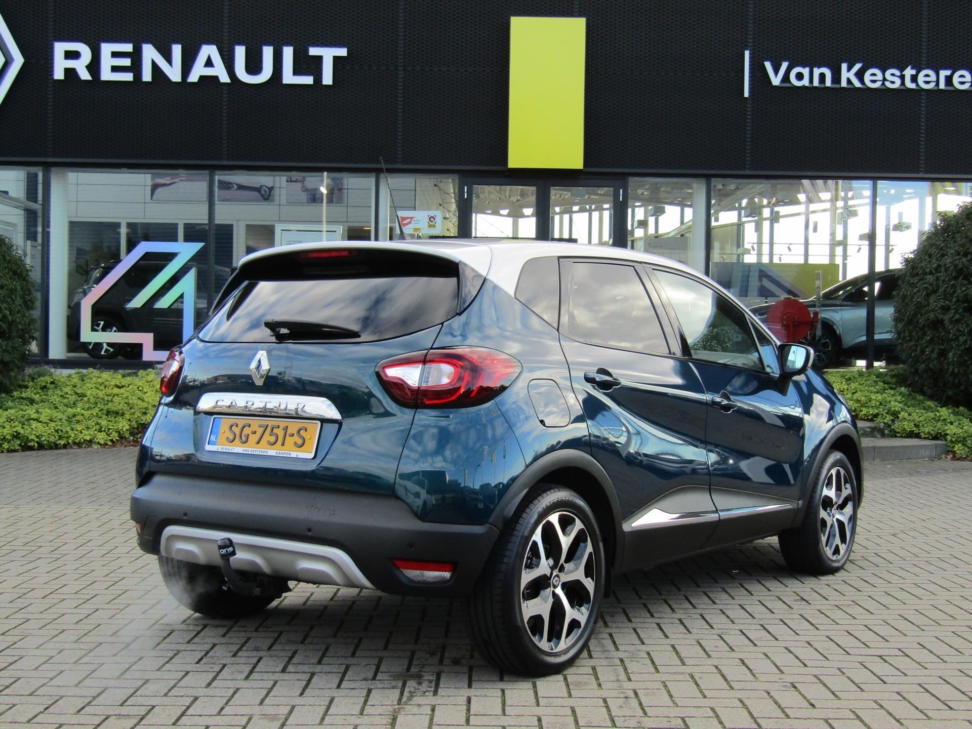 Renault Captur TCe 120pk Edition One / Trekhaak / R-Link Navigatie / Camera / Vol Leder