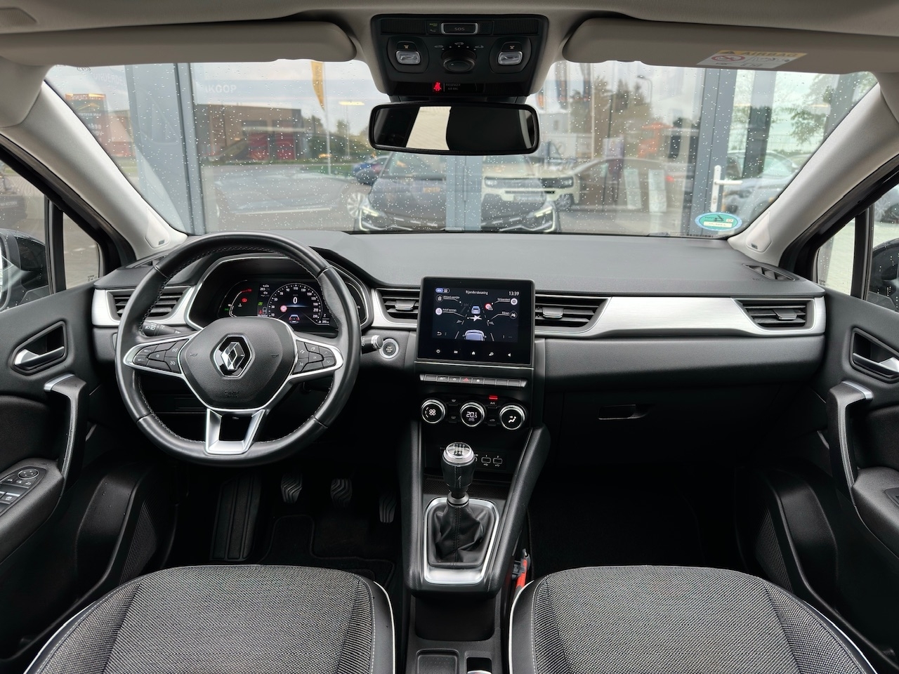 RENAULT Captur TCe 130pk GPF Intens | Trekh. | Schuif-Kanteldak | Cam. | Keyless | PDC V+A | BOSE | Caravantrekker | NL Auto |