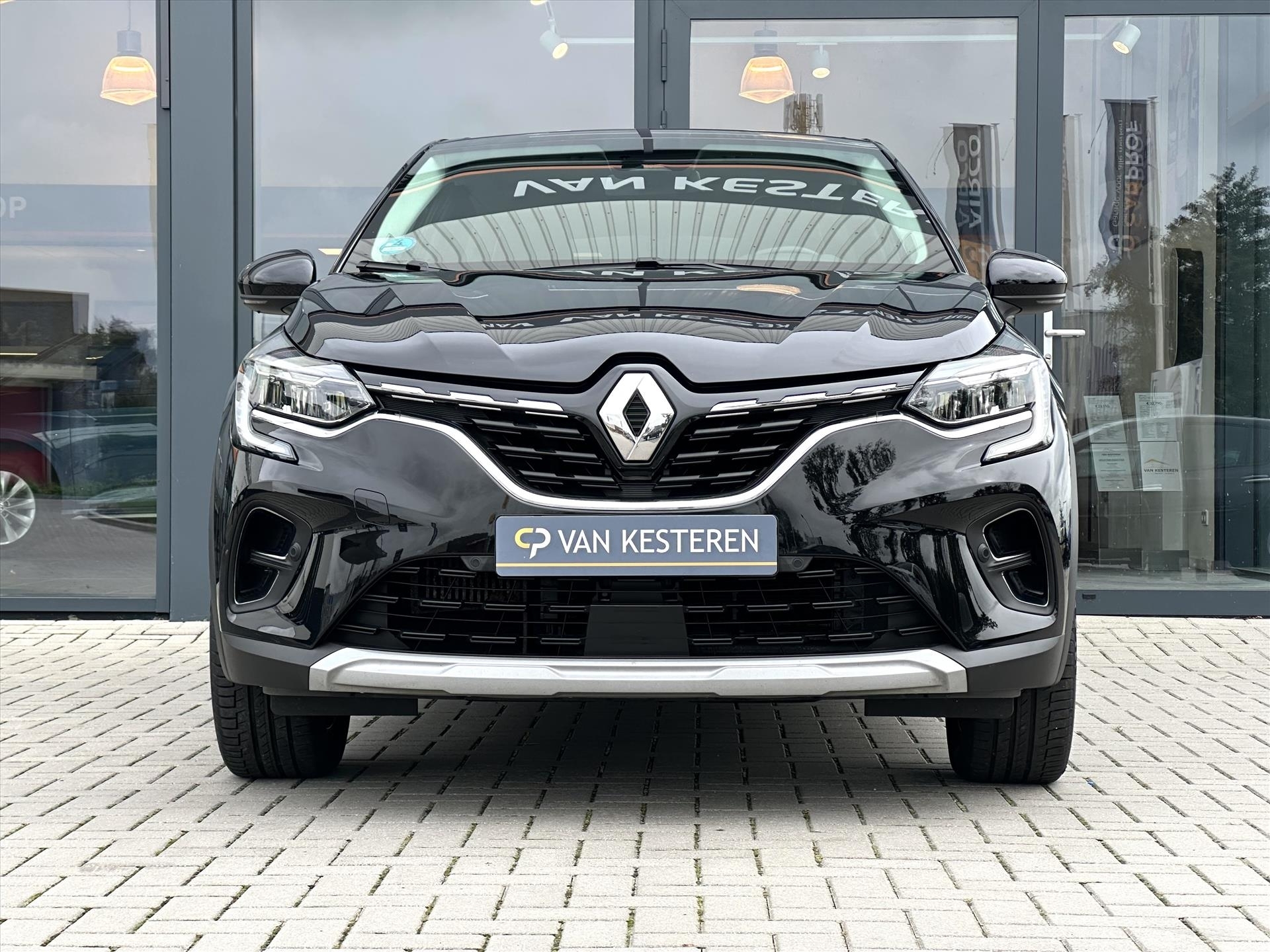 RENAULT Captur TCe 130pk GPF Intens | Trekh. | Schuif-Kanteldak | Cam. | Keyless | PDC V+A | BOSE | Caravantrekker | NL Auto |