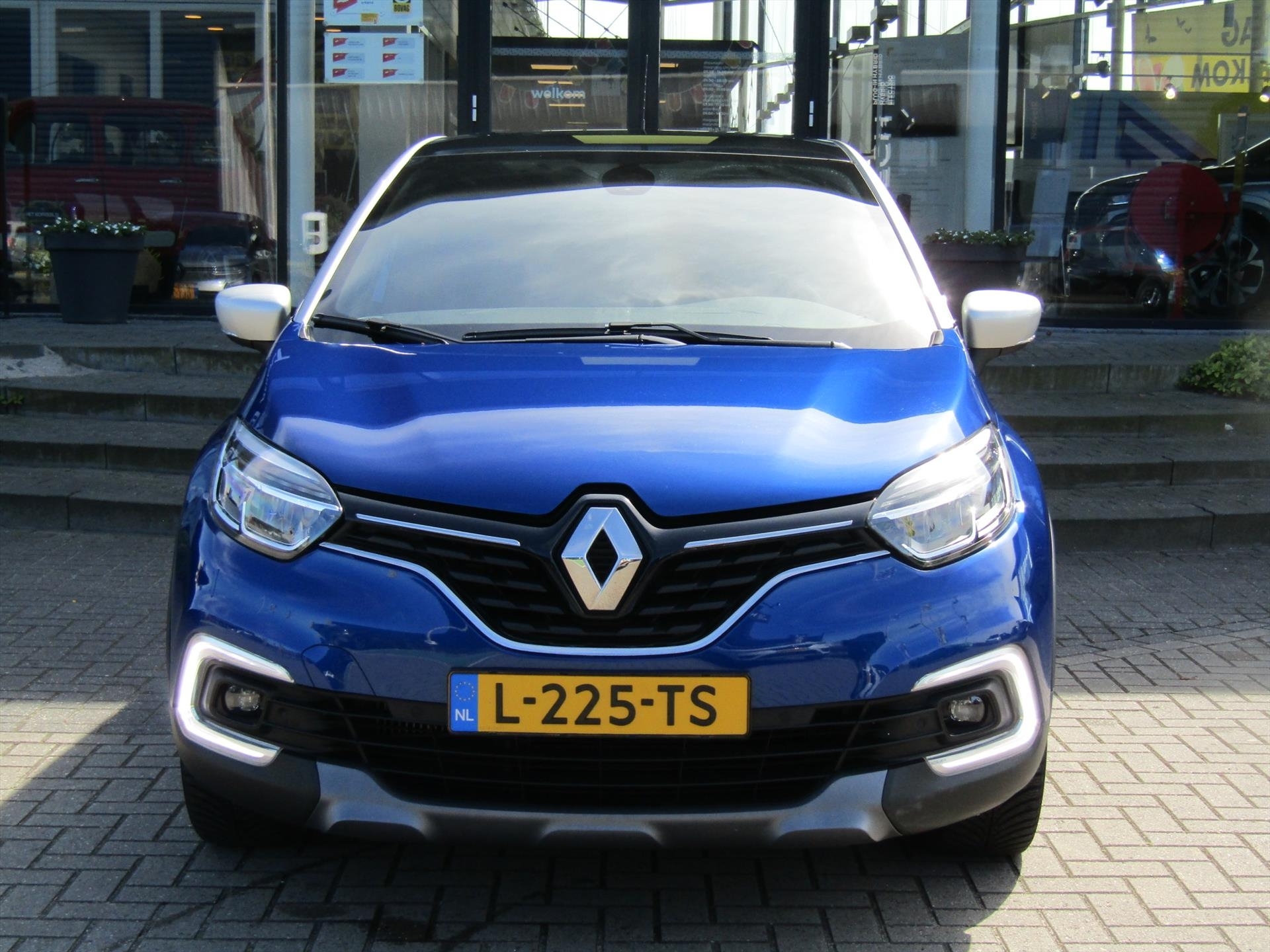RENAULT Captur TCe 150pk EDC GPF Version S / Panoramadak / Navigatie / Camera