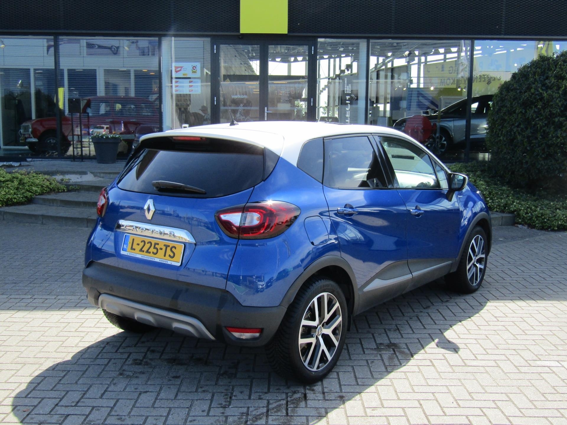 RENAULT Captur TCe 150pk EDC GPF Version S / Panoramadak / Navigatie / Camera