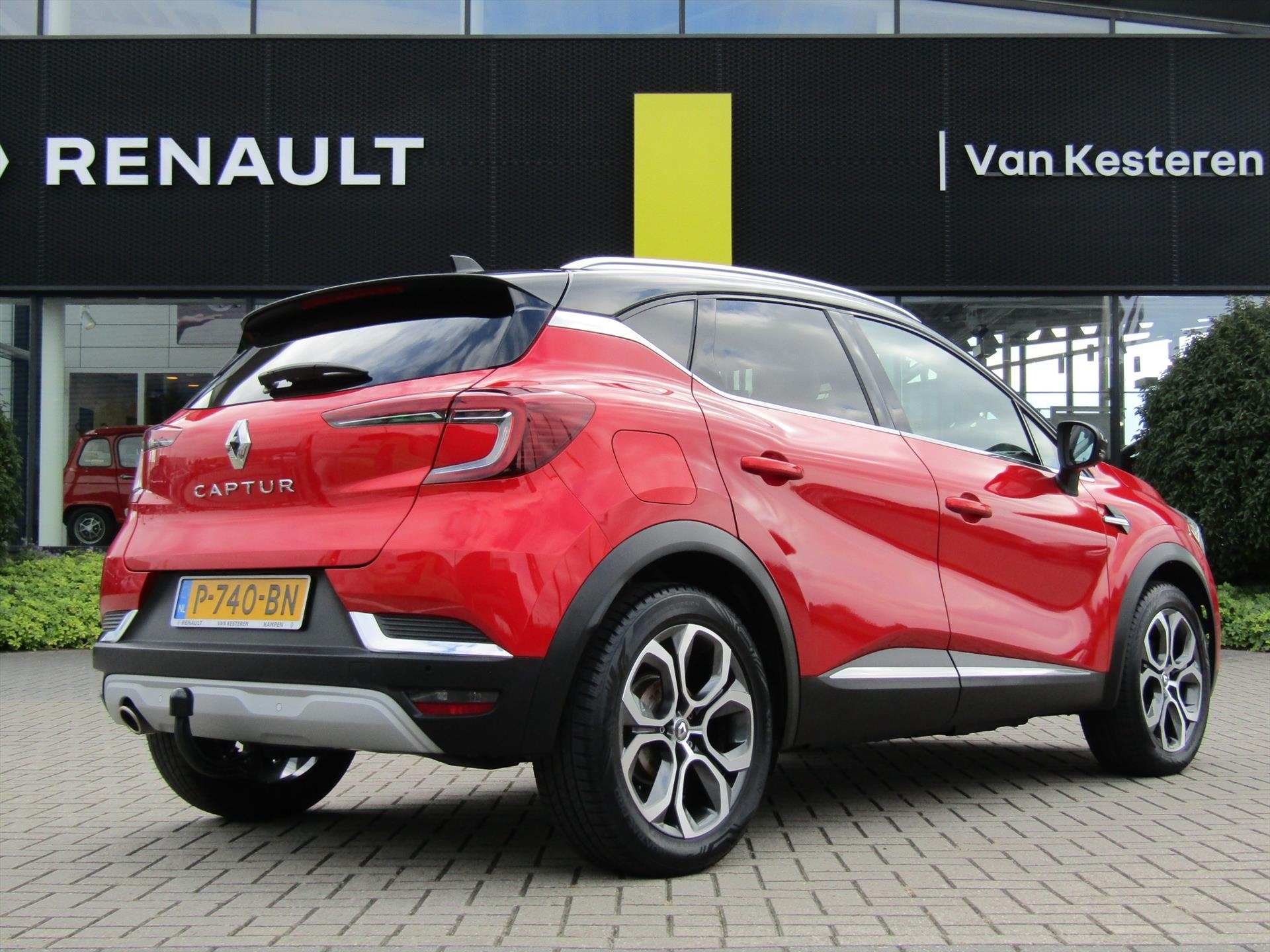 Renault Captur TCe 155pk GPF EDC Intens / Trekhaak / Navigatie / Camera / Blindspot / Caravantrekker