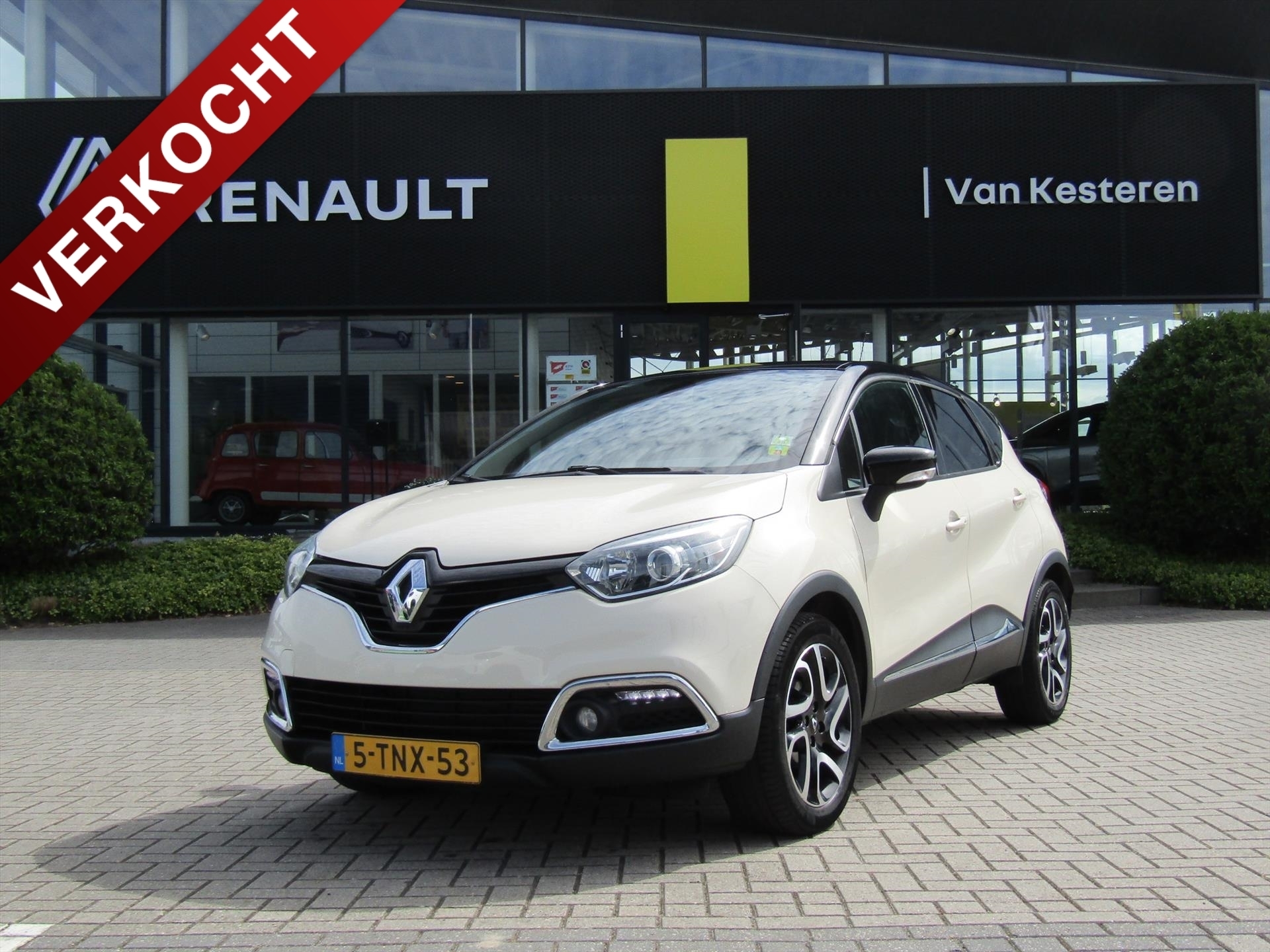 RENAULT Captur TCe 90PK Dynamique / Trekhaak / Navigatie / Camera / 1e eigenaar / Compleet dealer O.H.