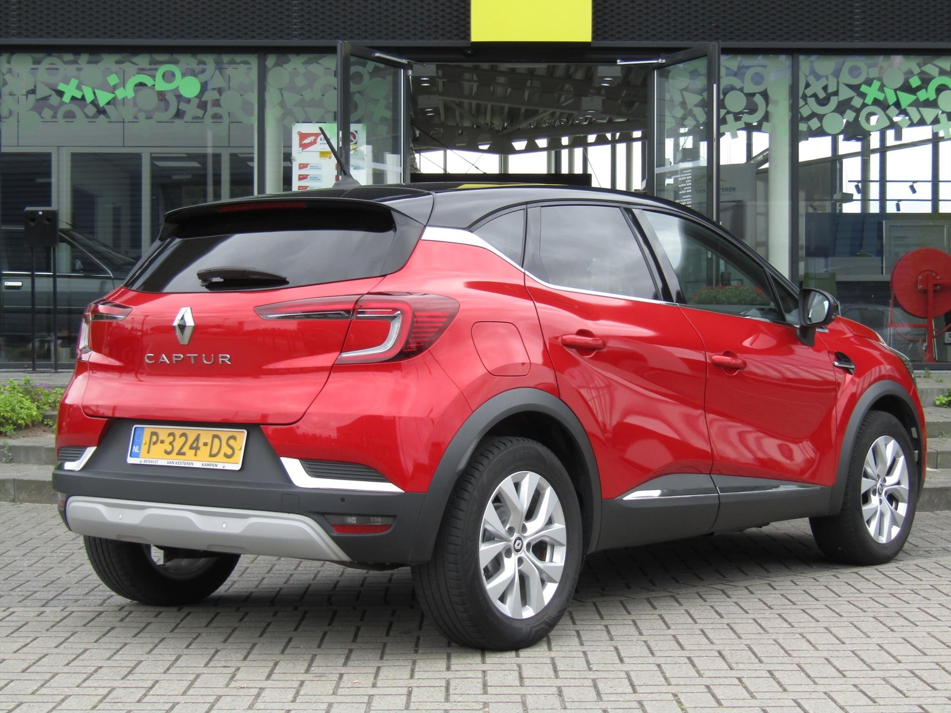 RENAULT Captur TCe 90pk GPF Intens / Camera /  1e eigenaar / Compleet dealer O.H.