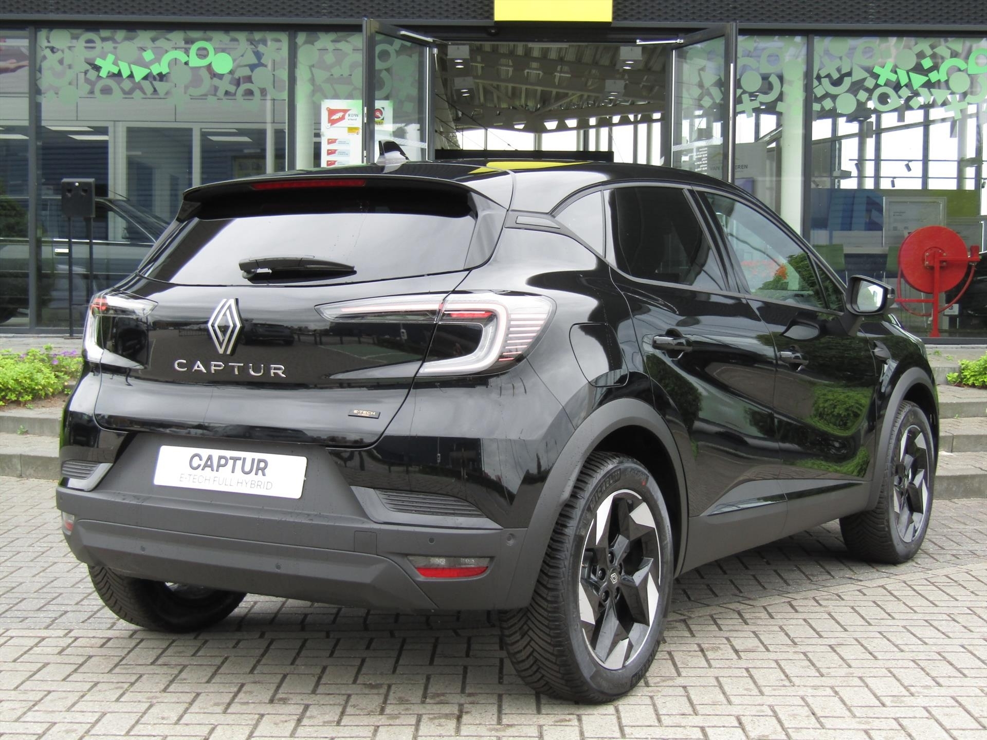 Renault Captur Techno Full Hybrid 160 / RIJKLAAR PRIJS incl. Pack Winter / all - seasonbanden / Direct Leverbaar