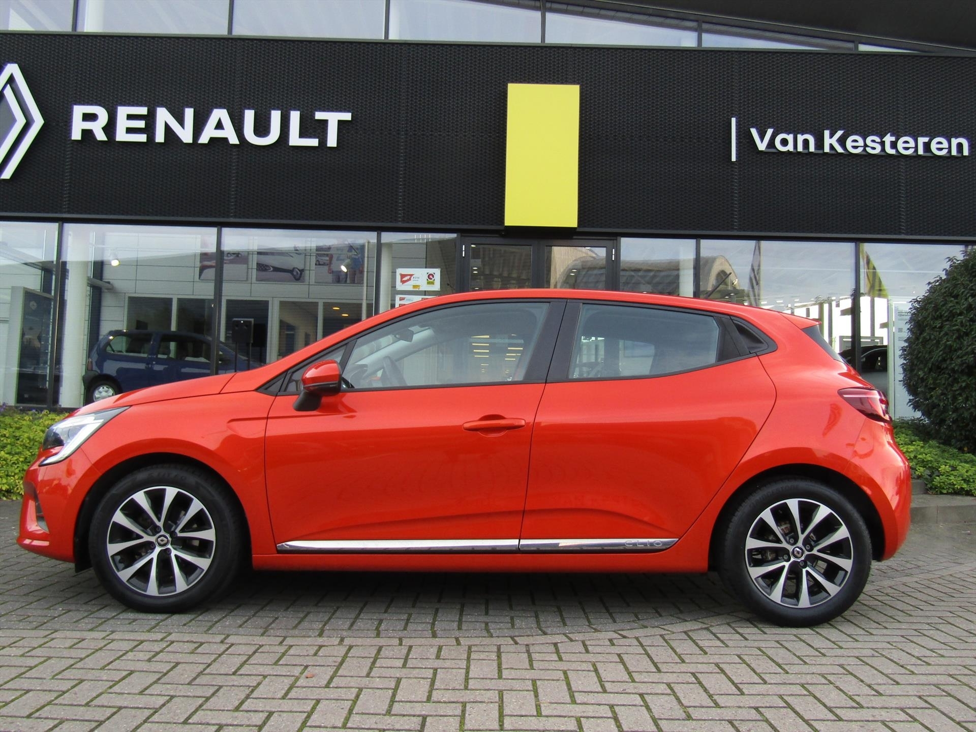 RENAULT Clio 1.0 TCe 100pk Zen / Navigatie / Cruise-Control / Lmv / 1e eigenaar