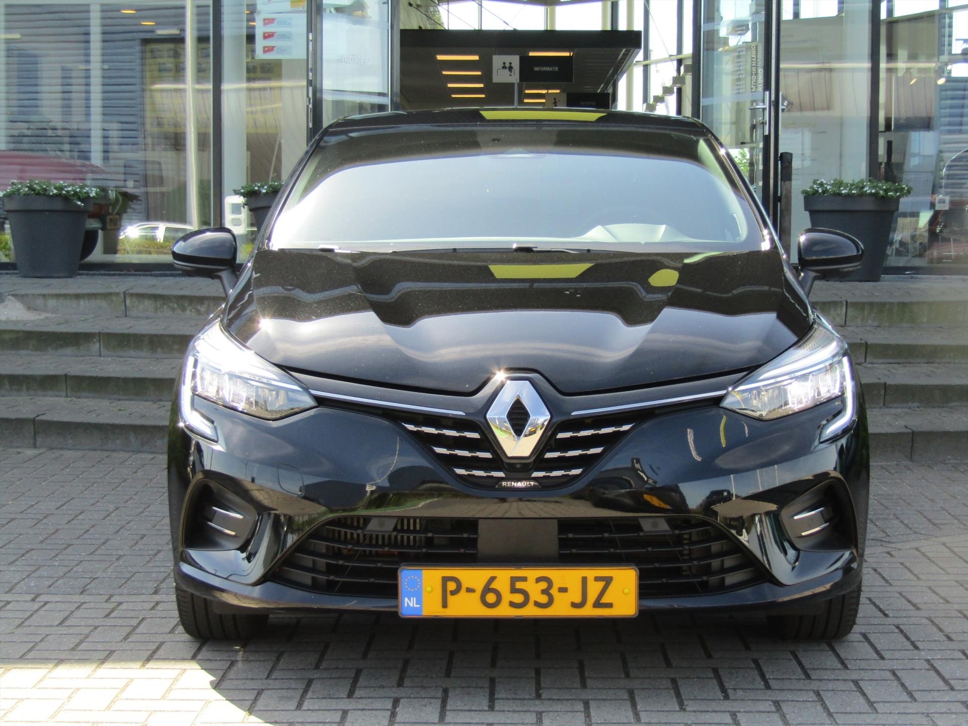 RENAULT Clio 1.0 TCe 90pk GPF Intens / Trekhaak / 360 Camera / 17'' Lmv / 1e eigenaar / Compleet dealer O.H.