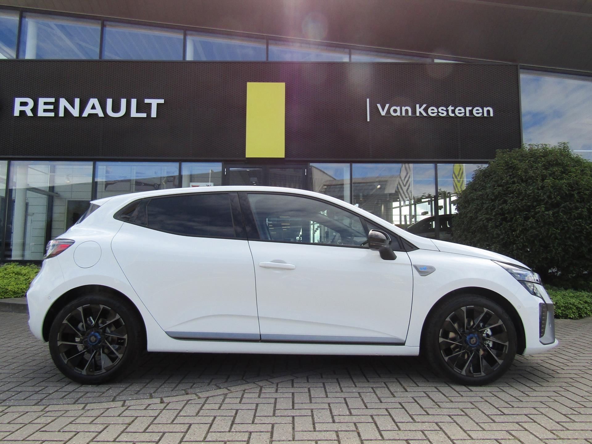 Renault Clio 1.6 E-Tech Hybrid 145pk Esprit Alpine / Pack Premium Bose / Pack Winter / *Uit voorraad Leverbaar*
