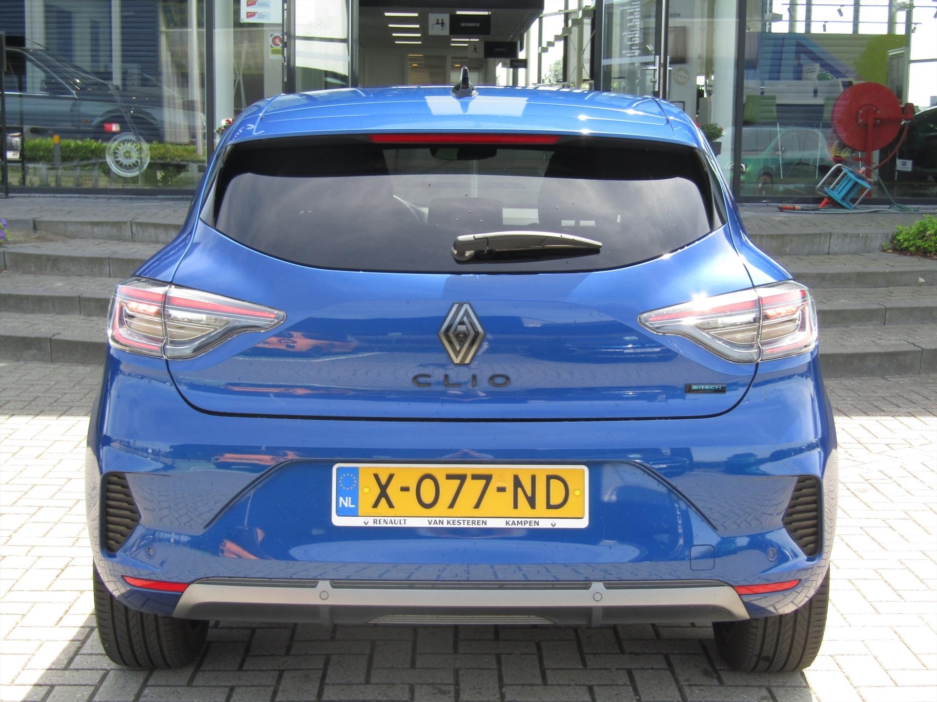 RENAULT Clio 1.6 E-Tech Hybrid 145pk Esprit Alpine / Pack Winter / Blindspot / 1e eigenaar / Compleet dealer O.H