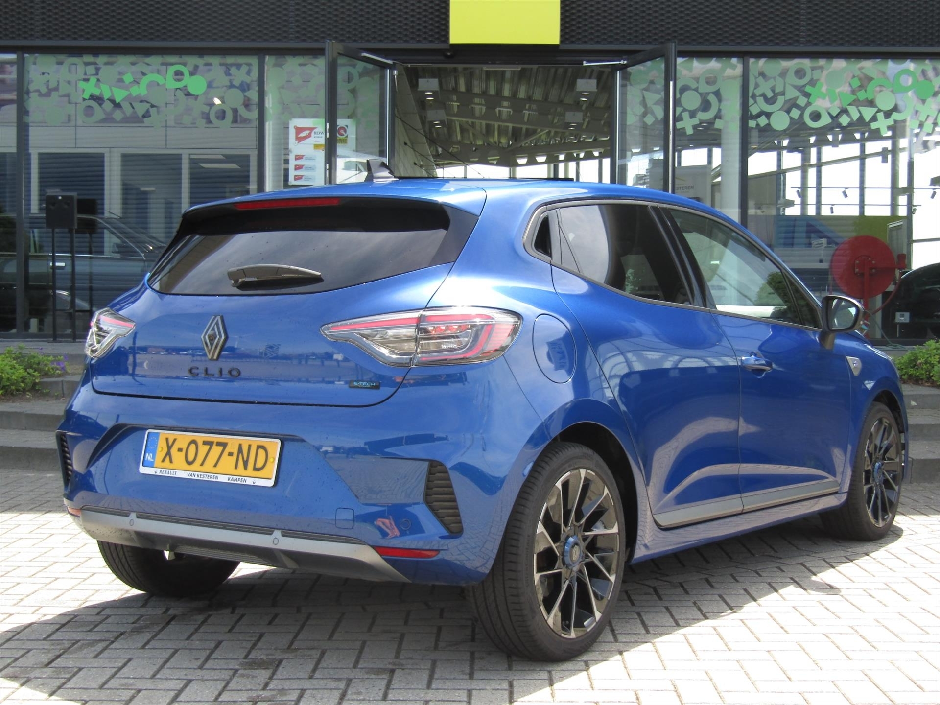 RENAULT Clio 1.6 E-Tech Hybrid 145pk Esprit Alpine / Pack Winter / Blindspot / 1e eigenaar / Compleet dealer O.H