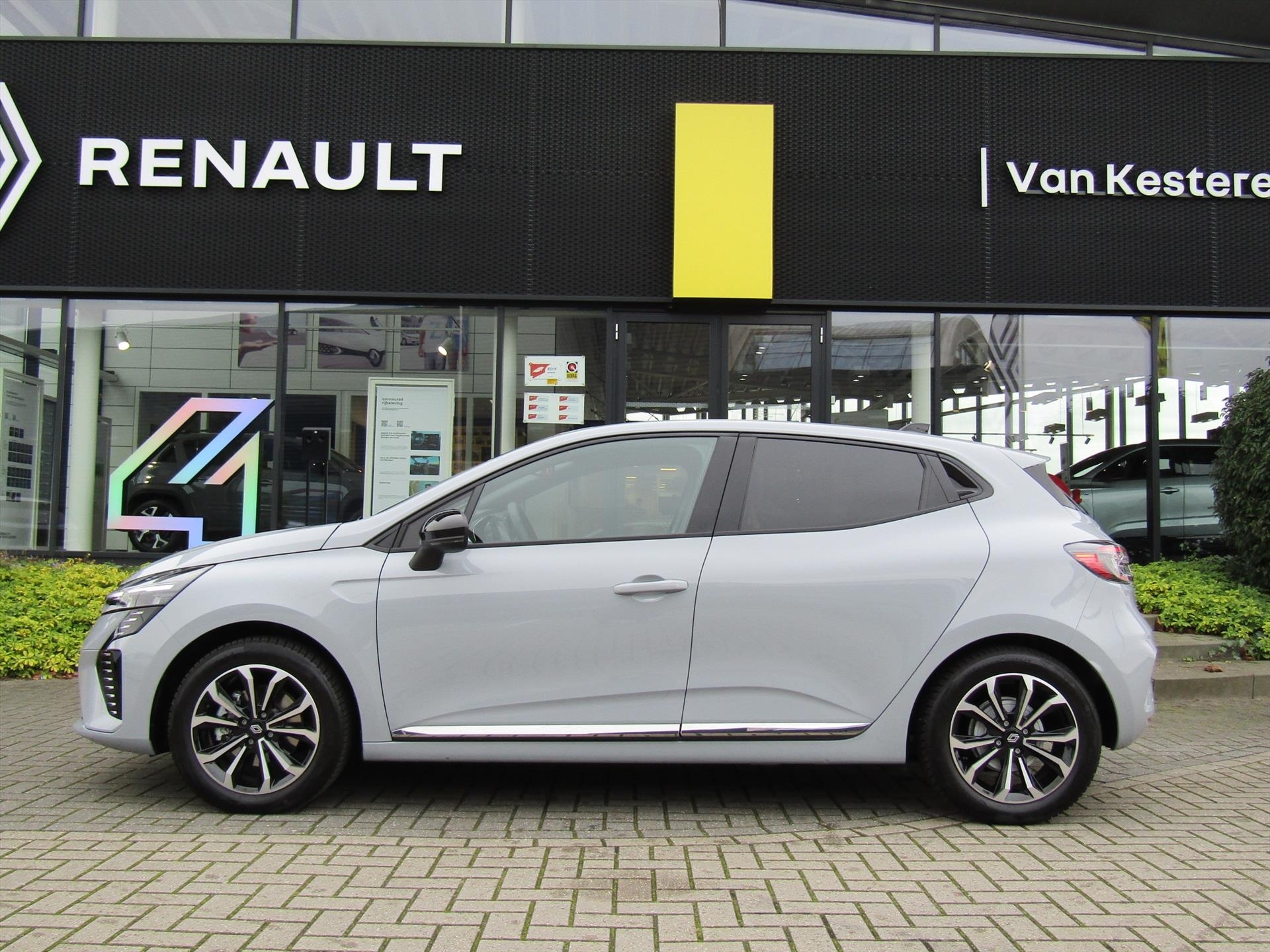 RENAULT Clio 1.6 E-Tech Hybrid 145pk Techno | 9,3 Navigatie | Camera | Pack Winter 