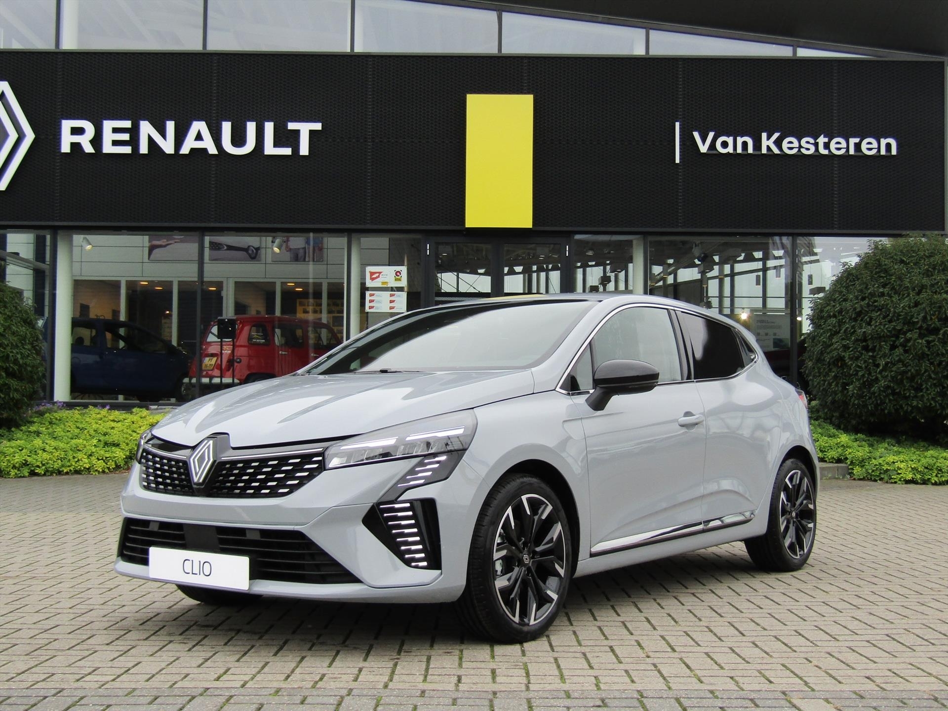 Renault Clio 1.6 E-Tech Hybrid 145pk Techno / Pack Winter / Pack Navigation / Pack Look 17''***Nu Uit Voorraad Leverbaar***