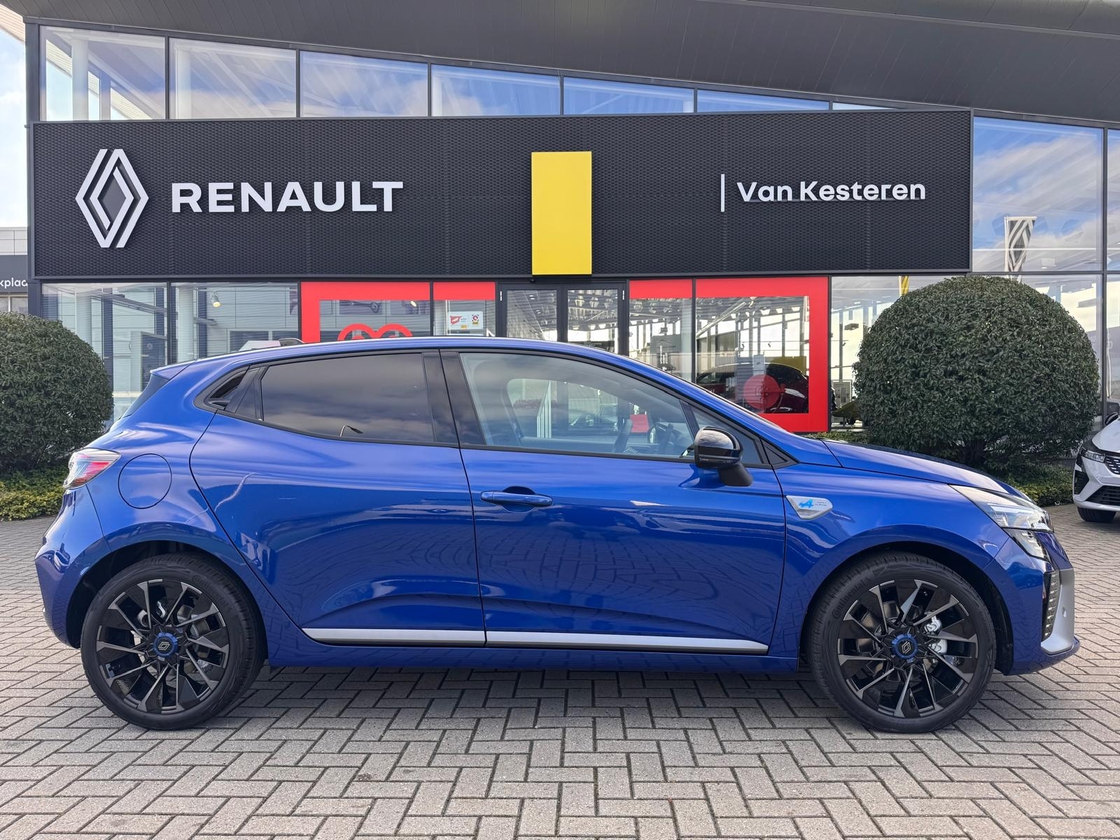 RENAULT Clio E-Tech Hybrid 145pk Esprit Alpine / Full option/ Nieuw/ ACC/ Stoel&stuurverwarming/ 360gr camera/   