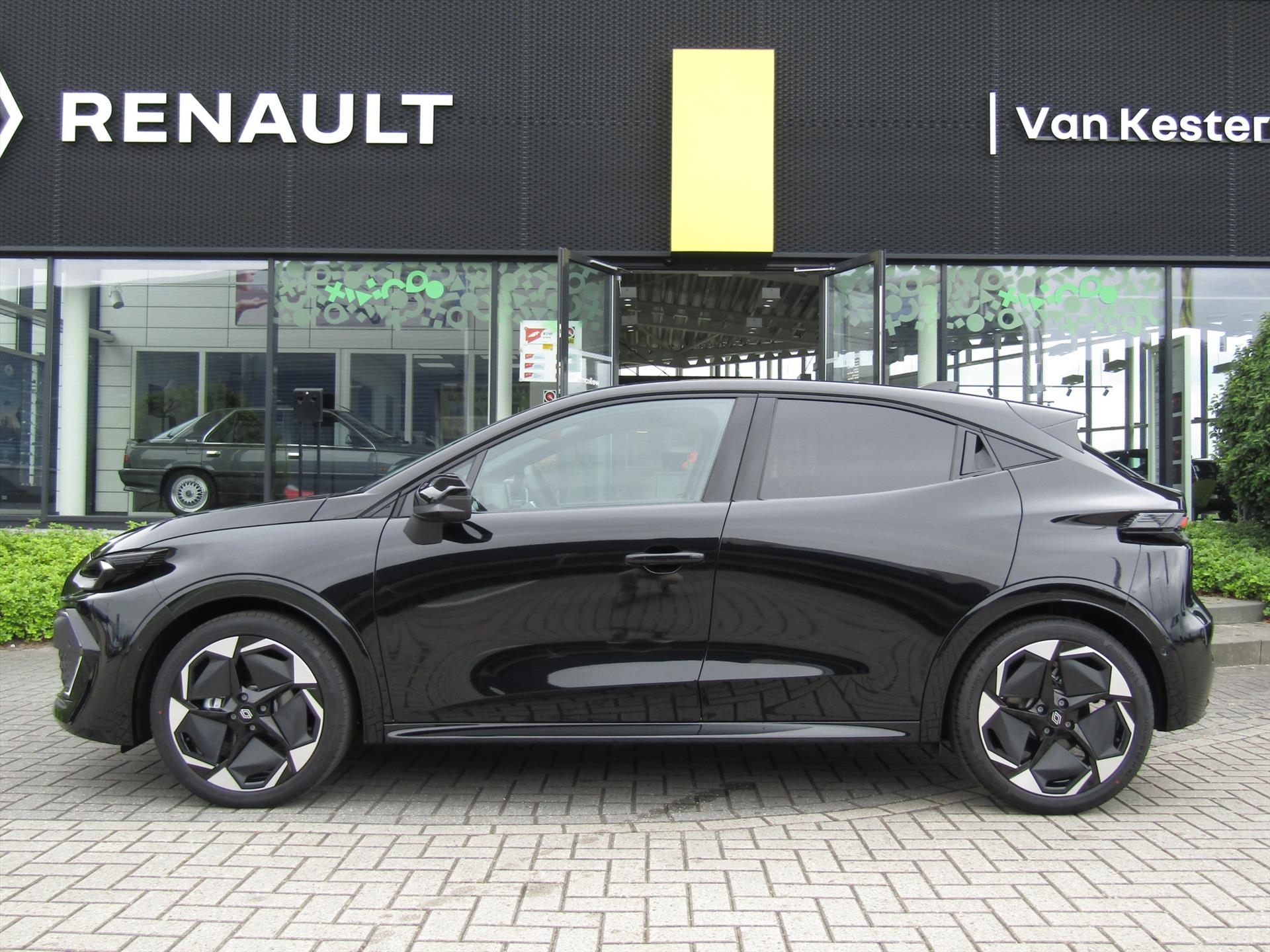 Renault Clio TCe 115pk Techno / Pack Premiere 18'' / Navigatie / Camera / Blindspot / Uit Voorraad Leverbaar