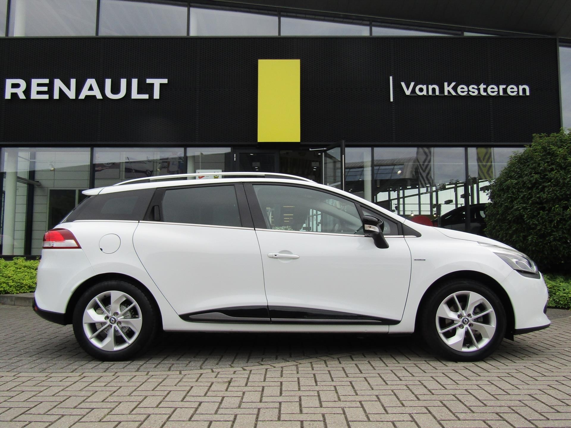 RENAULT Clio TCe 90 Limited / Trekhaak / Navigatie / Cruise-Control / Climate-Control / Handsfree