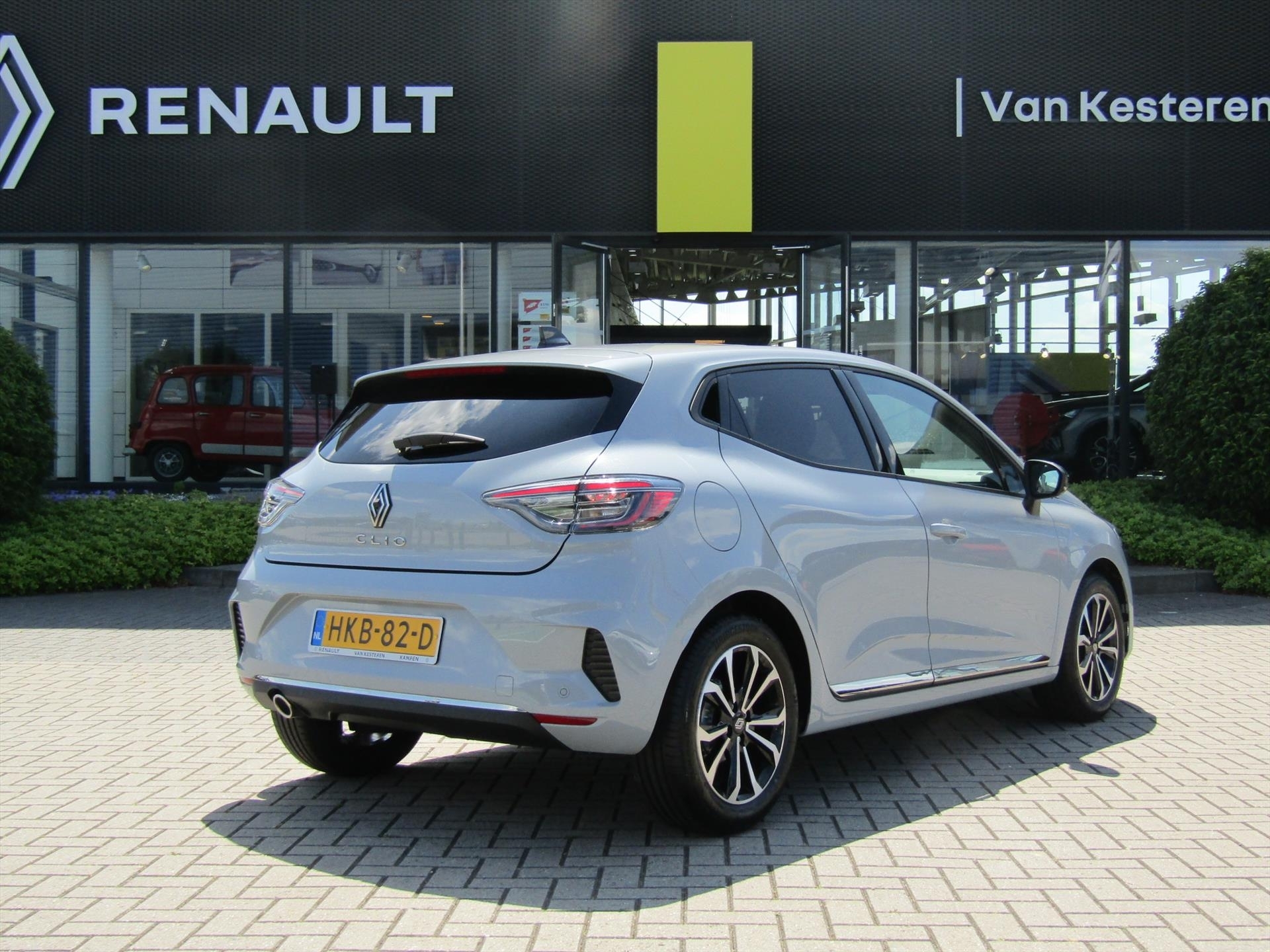Renault Clio TCe 90 Techno Camera / 9,3" groot Navi / Stoel-Stuurverw. 