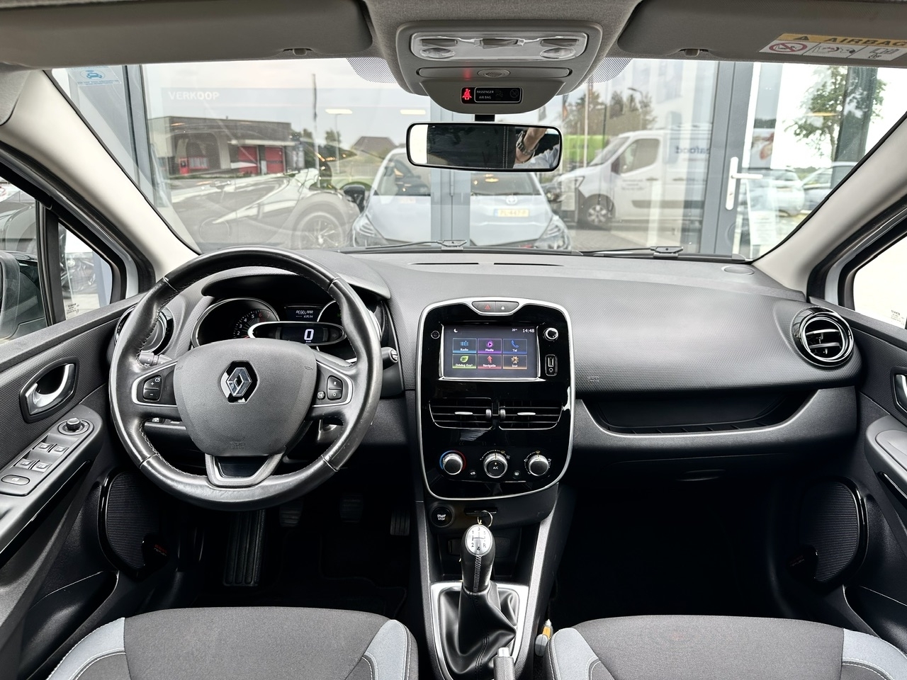 RENAULT Clio TCe 90pk Dynamique | Nav. | Cruise C. | Voll. Dealer Ond. | PDC | DAB | LMV | NL Auto | 