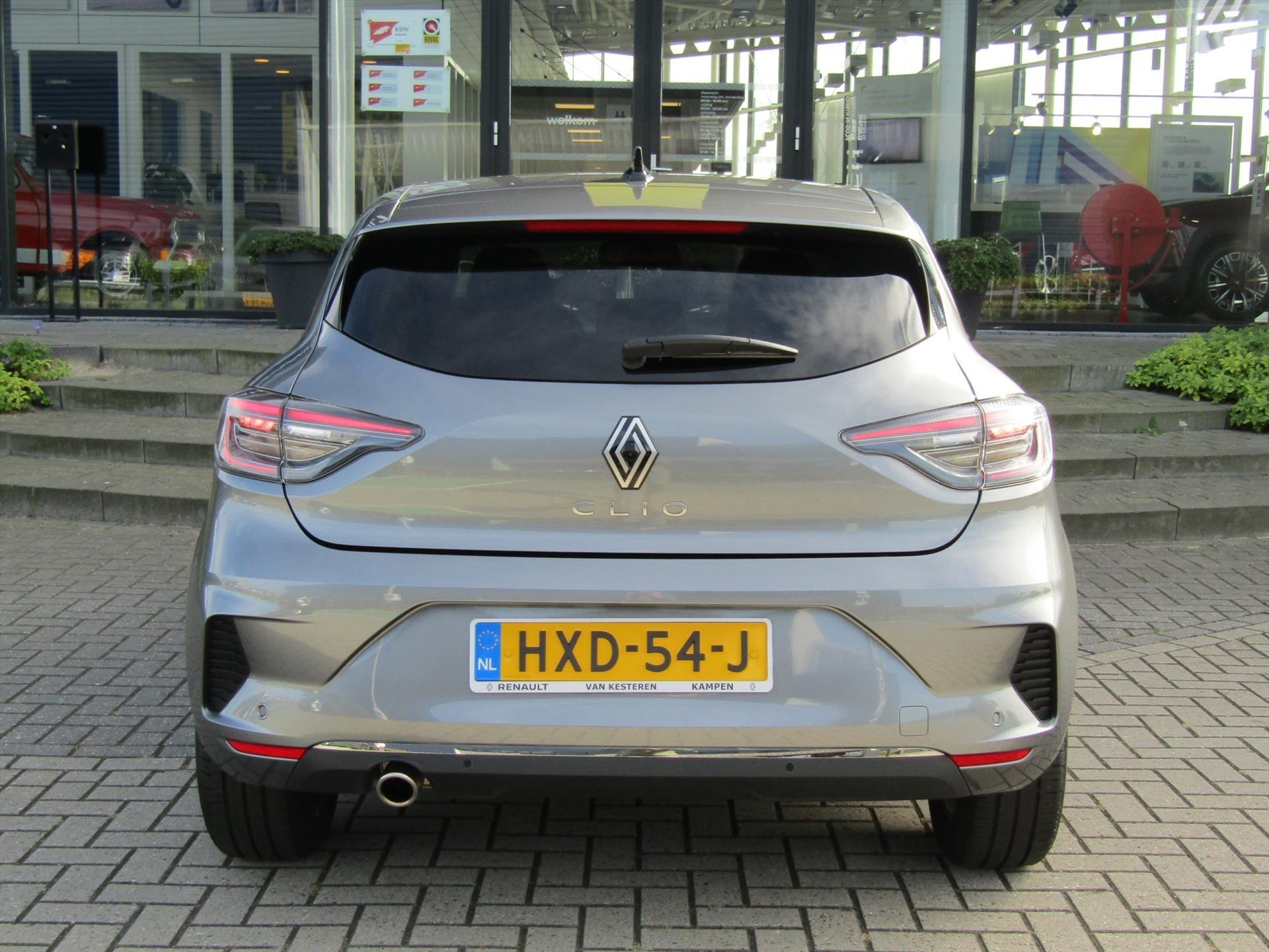 RENAULT Clio Techno TCe 90 / Navigatie 9,3 / 360 Camera / Super Compleet!!!