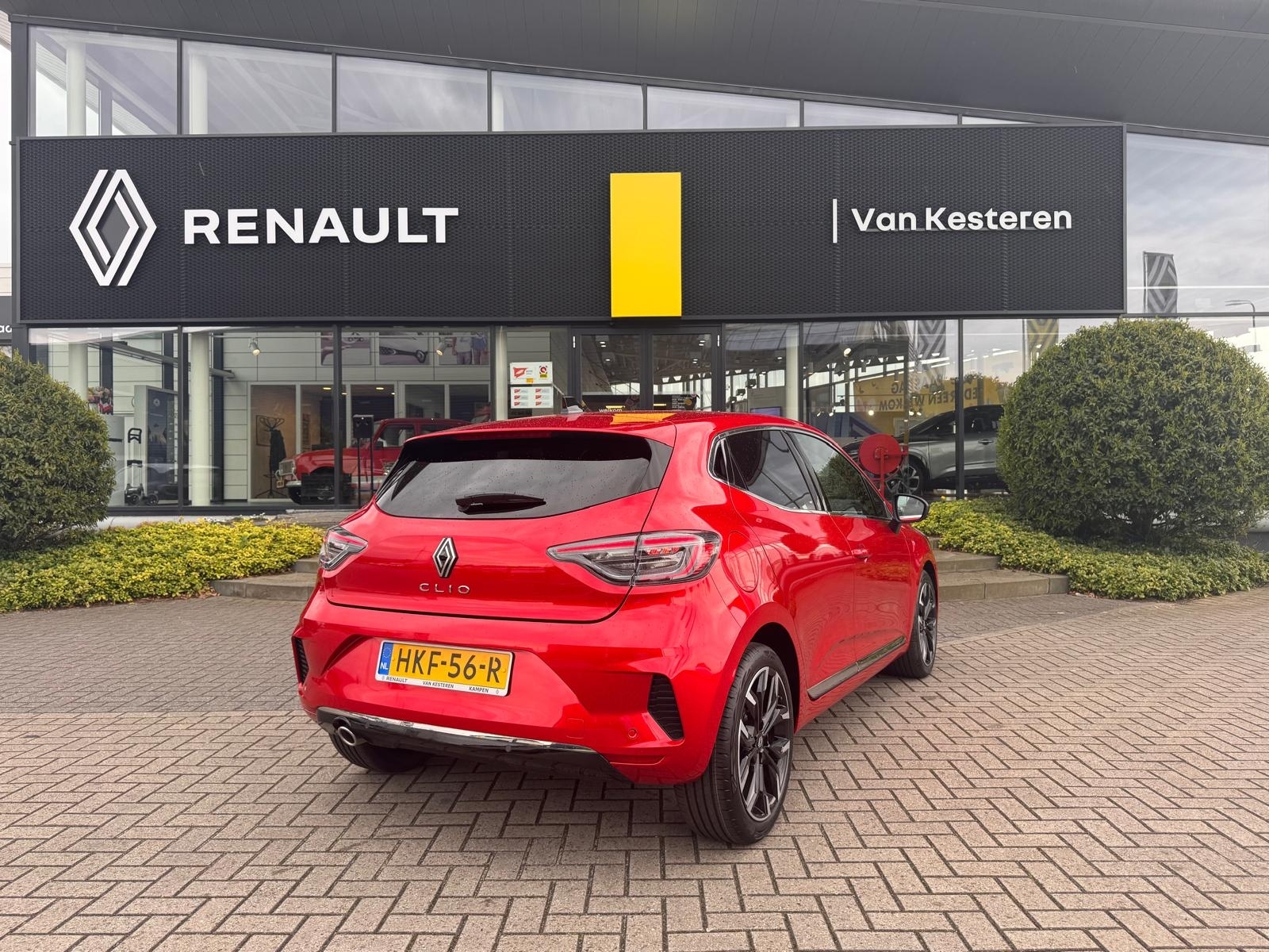 RENAULT Clio Techno TCe 90 Pack Look 17" / 360gr. Camera / Adapt. Cruise Control