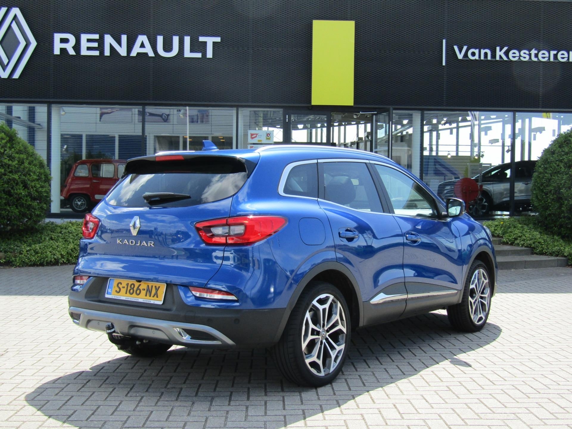 RENAULT Kadjar TCe 140pk GPF Intens / Trekhaak / Panoramadak / Camera / 19'' Lmv / Leder